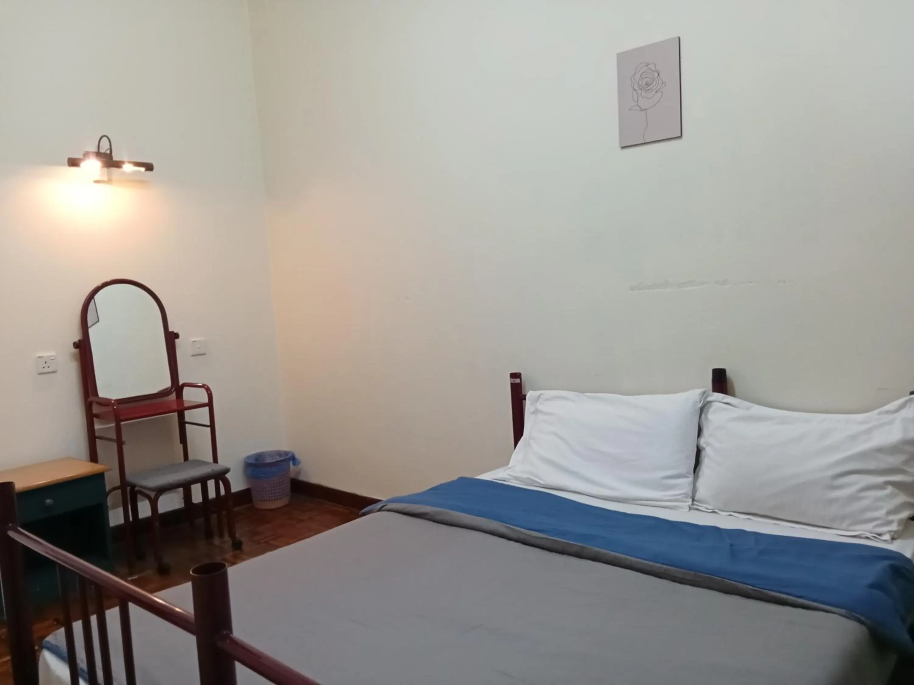 Bed in Seri Bulan Condo