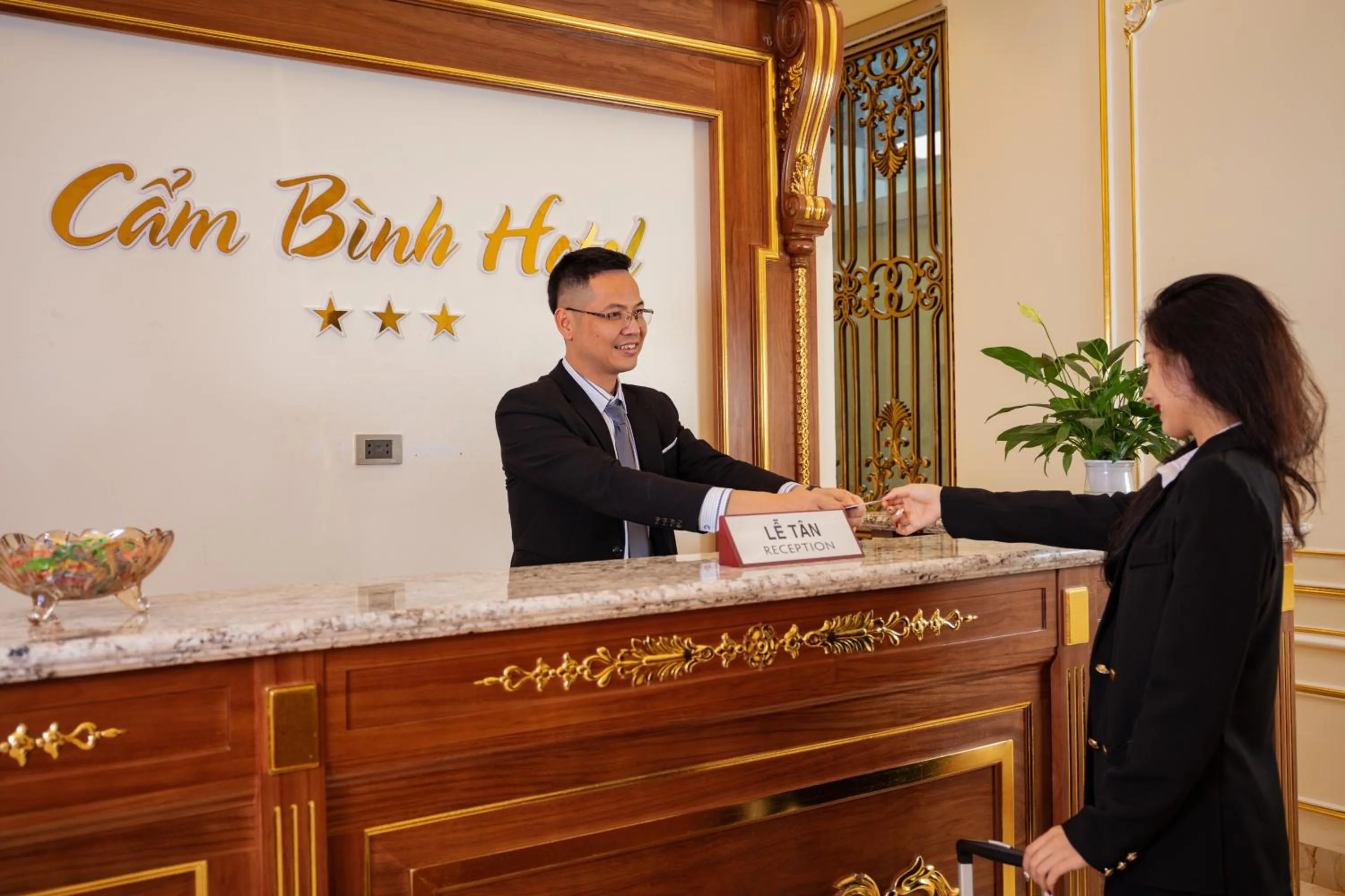 Staff in Cẩm Bình Hotel