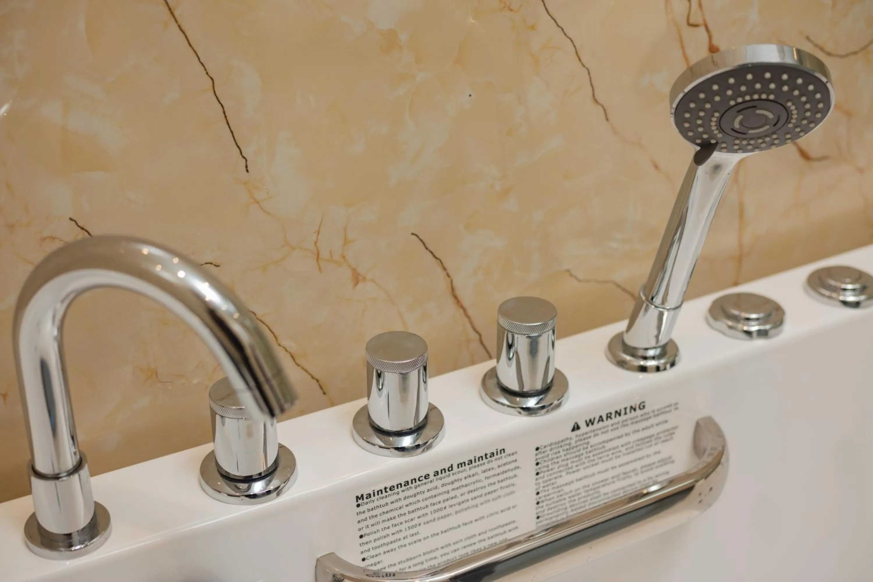Bathroom in Cẩm Bình Hotel