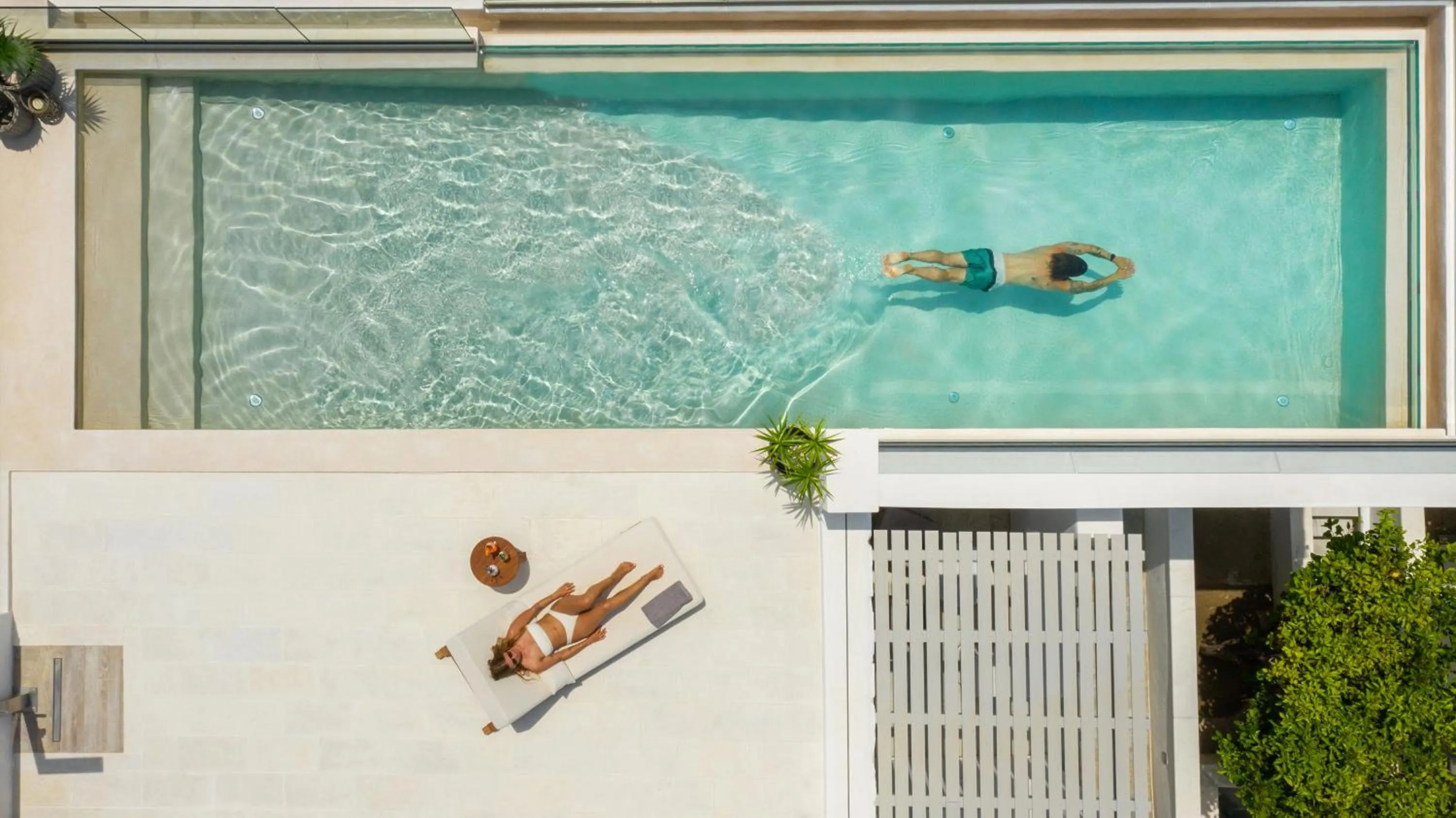 Swimming pool in Parian Lithos Residence