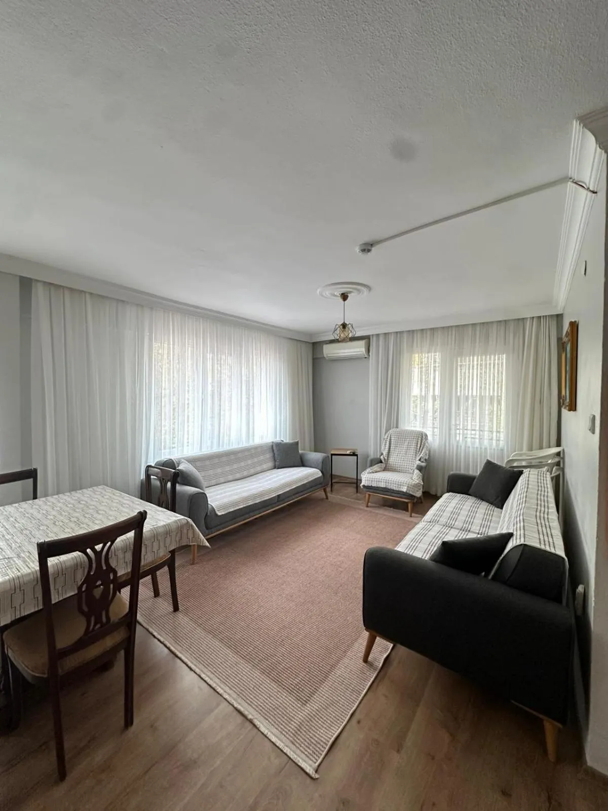 Photo of the whole room, Bed in Yade Apart Pension