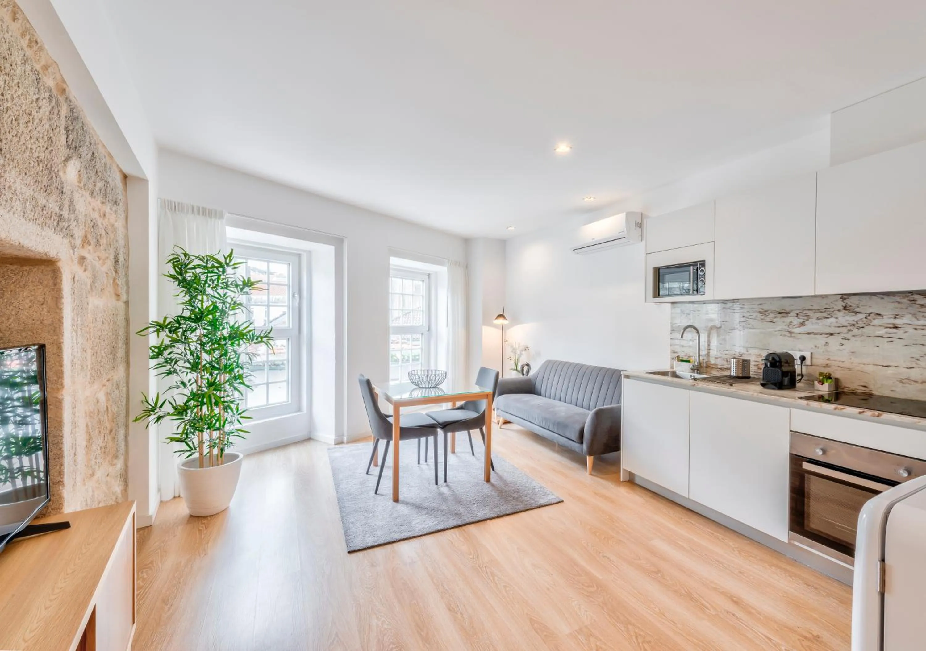 Living room in Oporto Comfort Dom Hugo - Historic Apartments