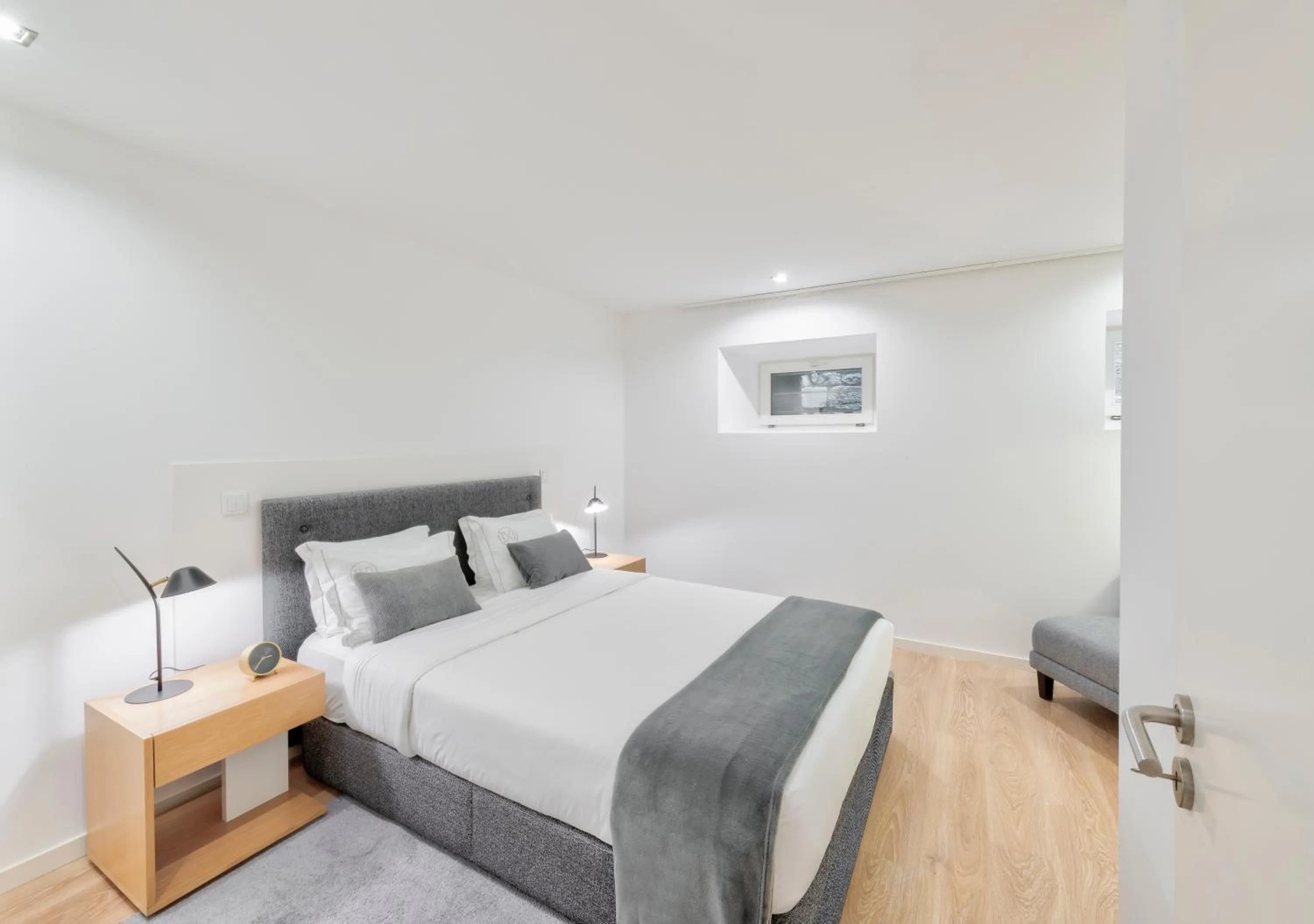 Bedroom, Bed in Oporto Comfort Dom Hugo - Historic Apartments