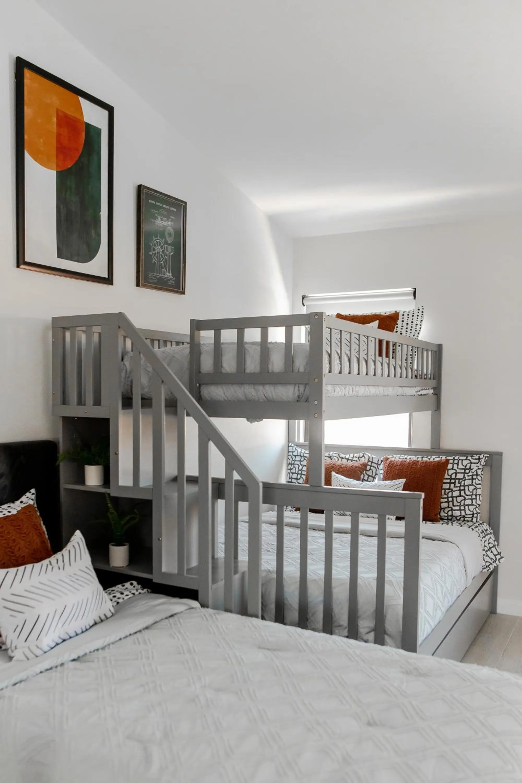 Bed in PRESIDENTIAL SUITE MOUNTAIN/LAKE VIEWS w/HEATED POOLS- PGA WEST