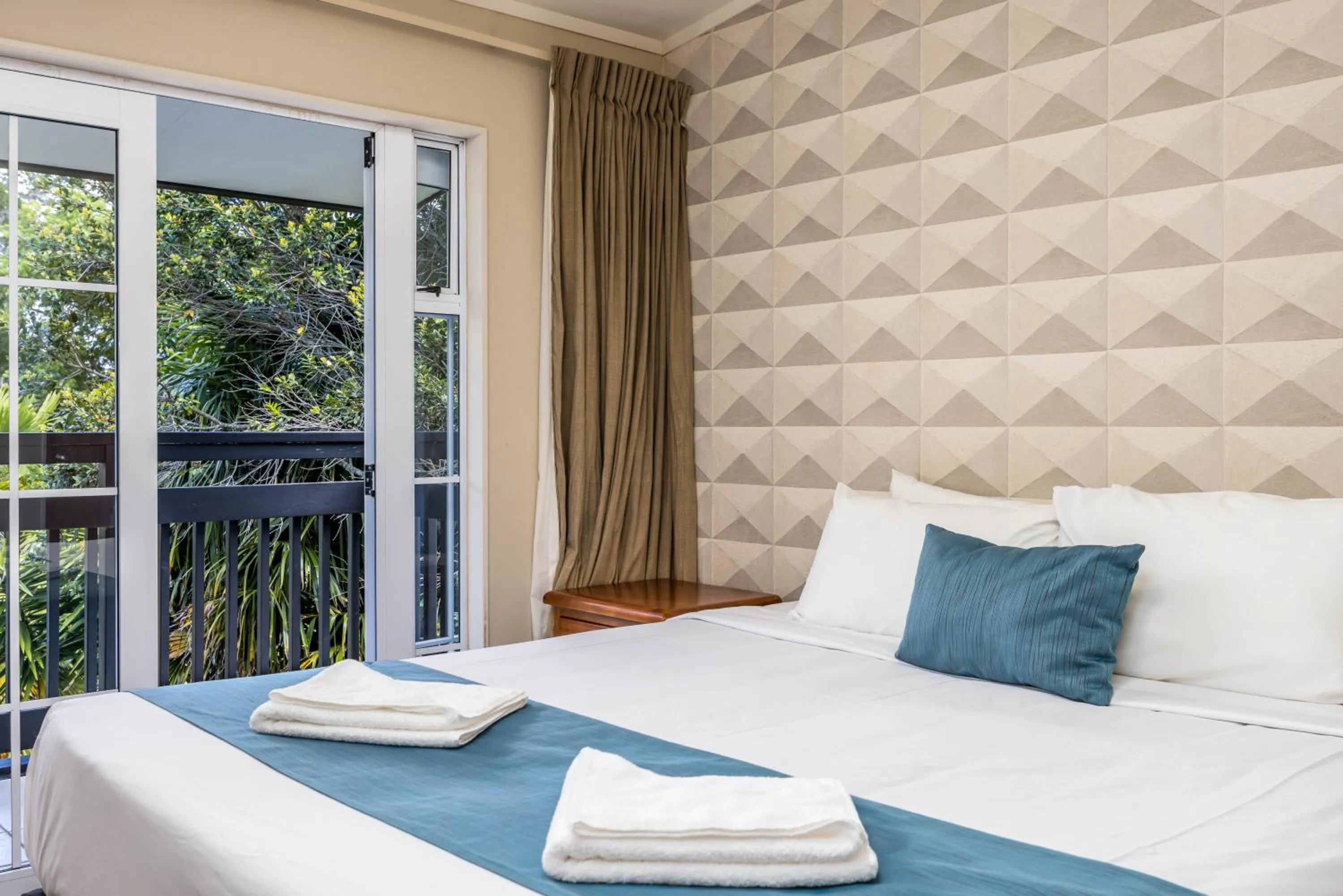 Bed in Northridge Golf Resort