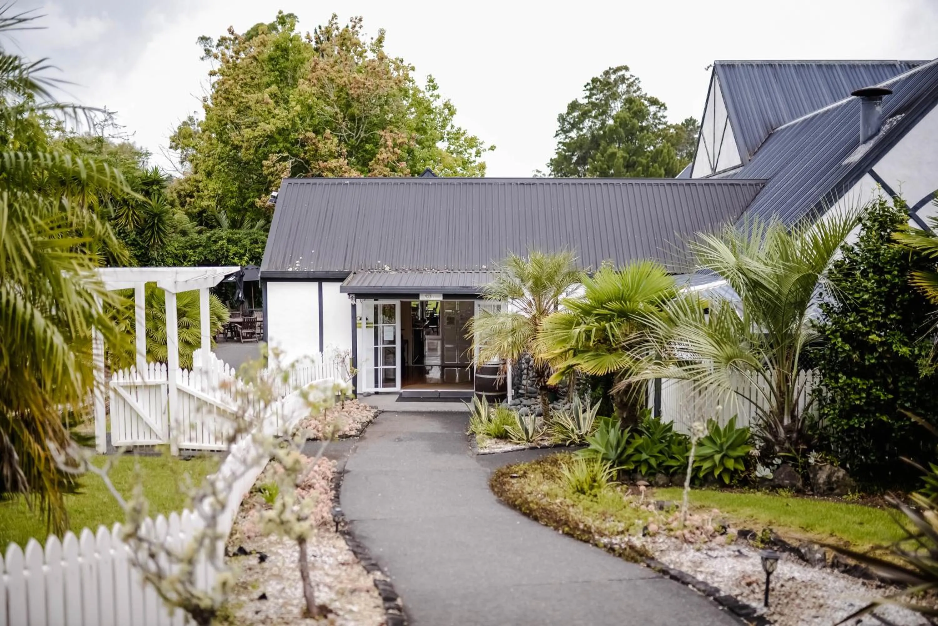 Property building in Northridge Golf Resort