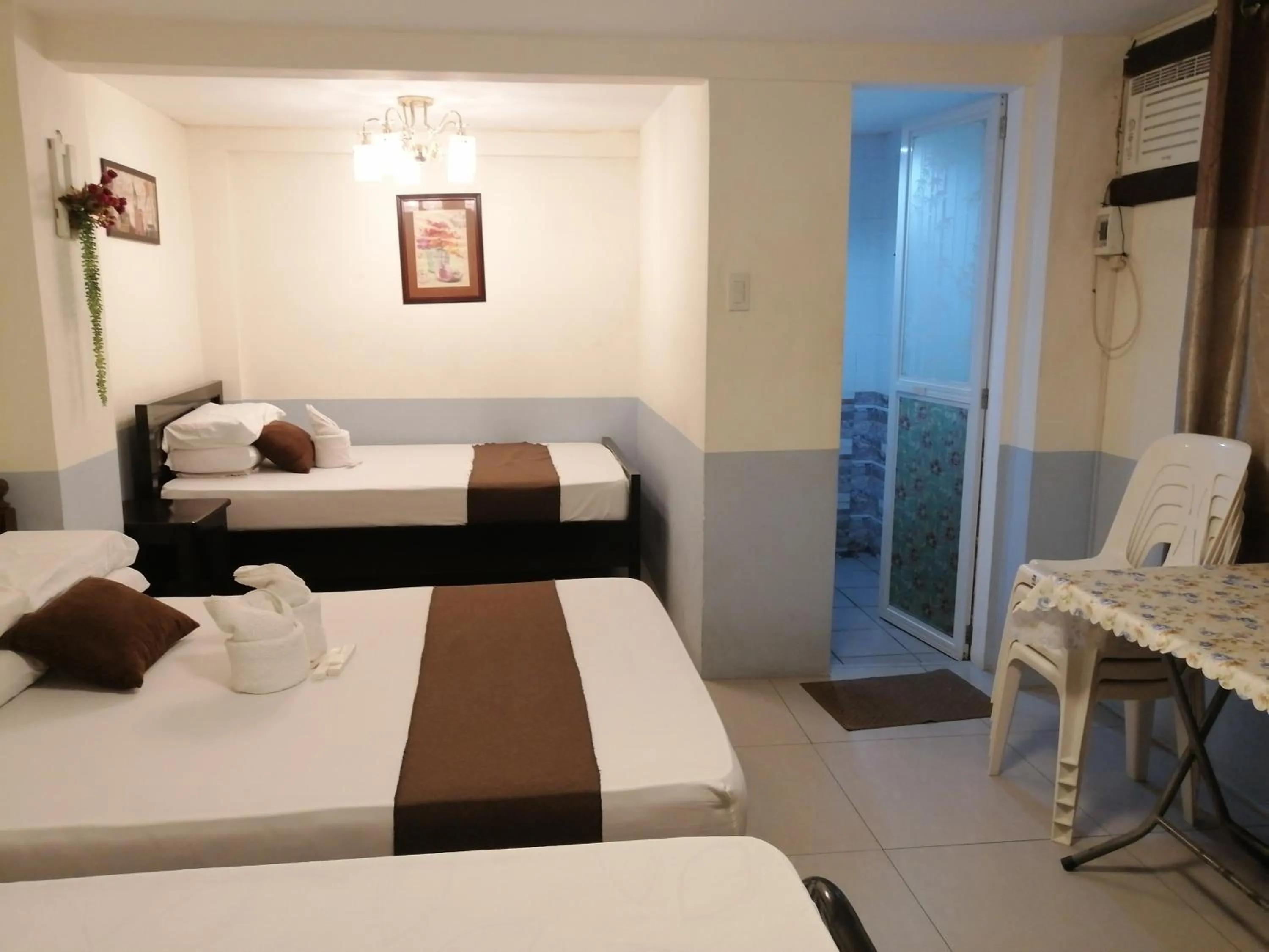 Bed in RedDoorz @ Bansud Oriental Mindoro