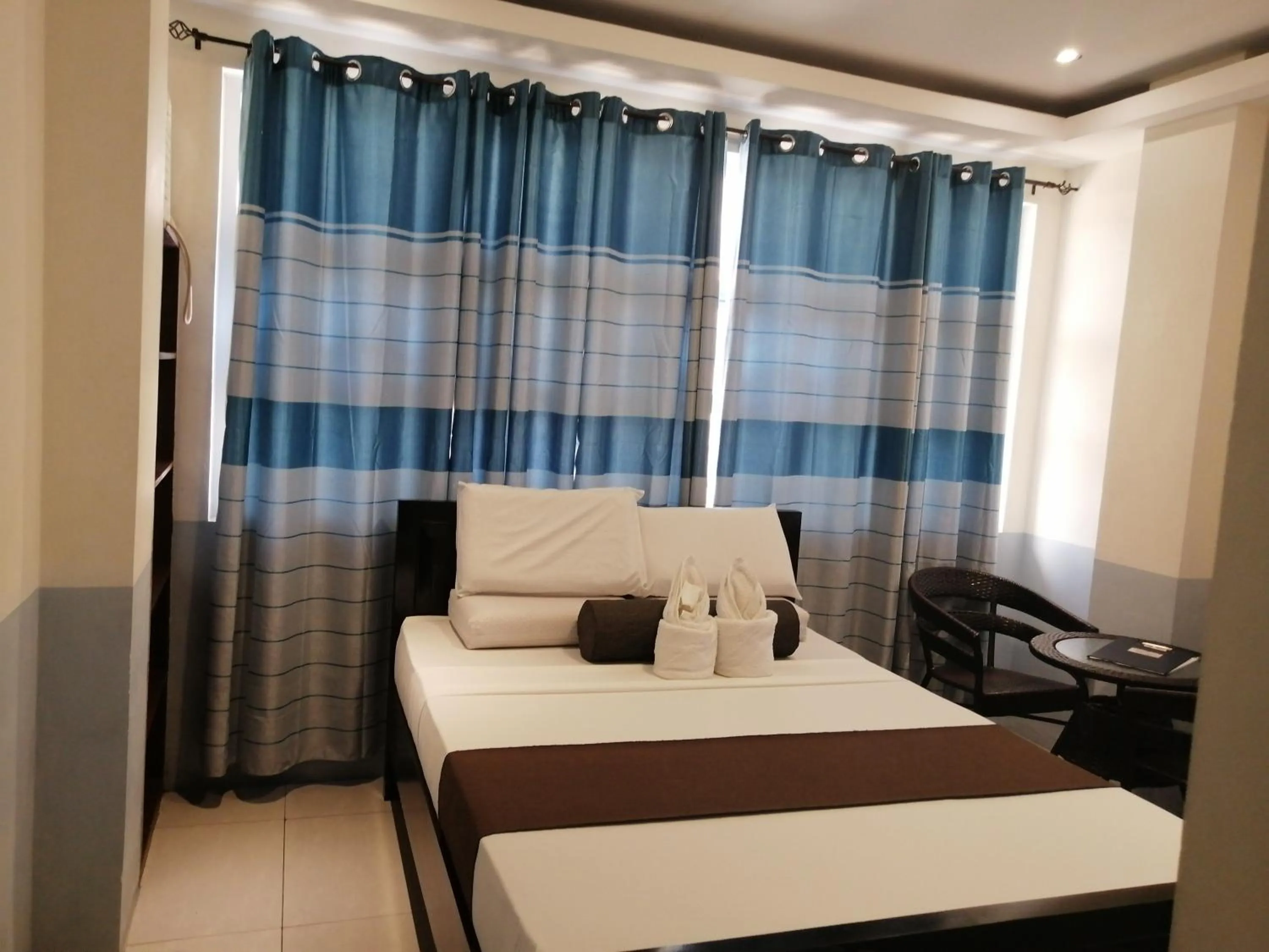 Bed in RedDoorz @ Bansud Oriental Mindoro