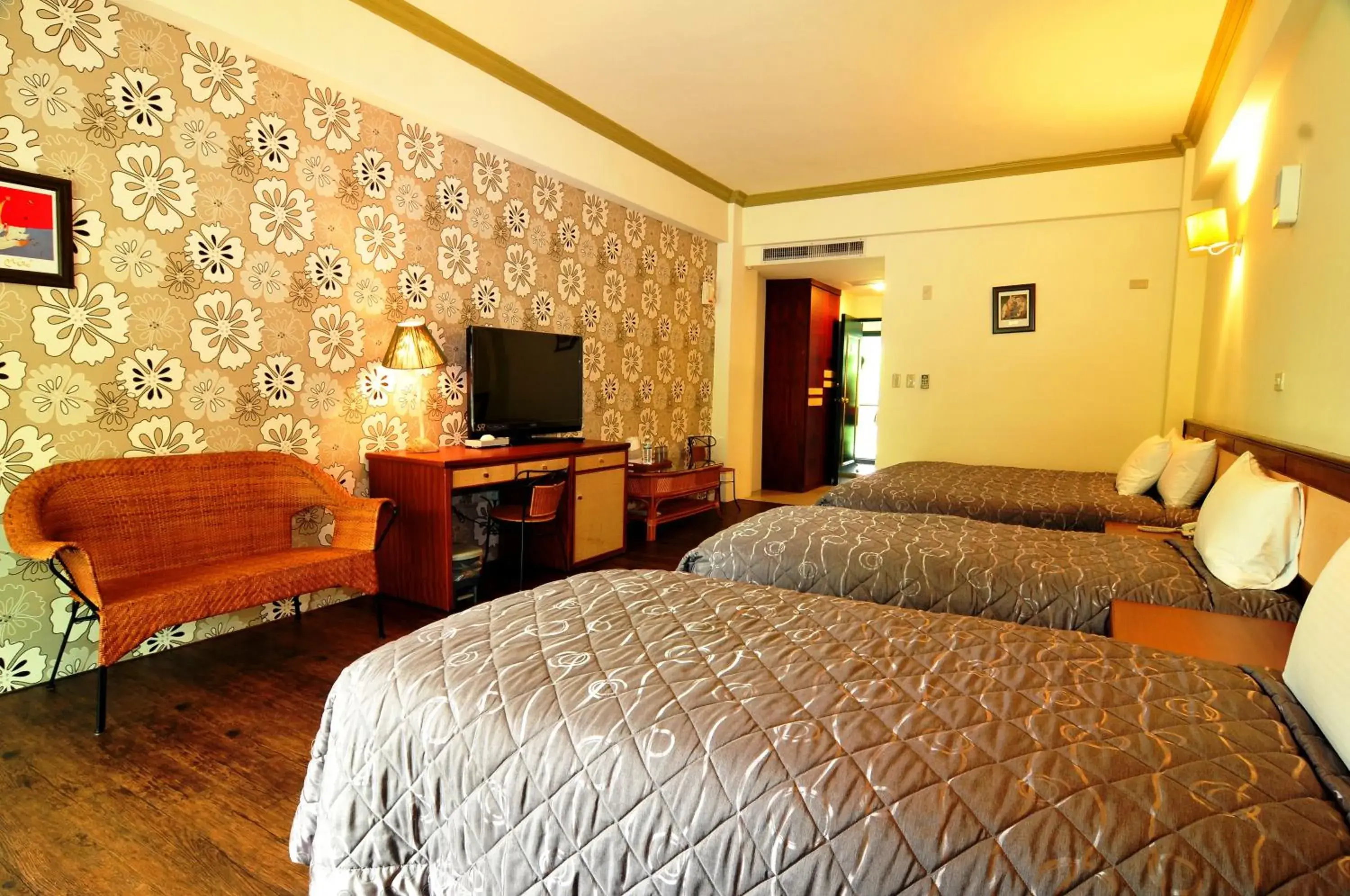 Superior Quadruple Room in Atunas Holiday Country Superior Quadruple Room in Atunas Holiday Country