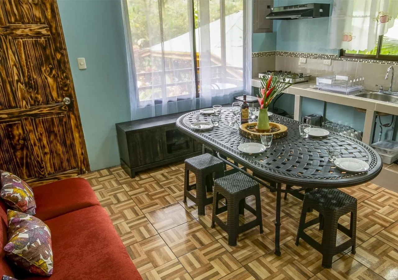 TV and multimedia in Cabañas Río Escondido en La Fortuna