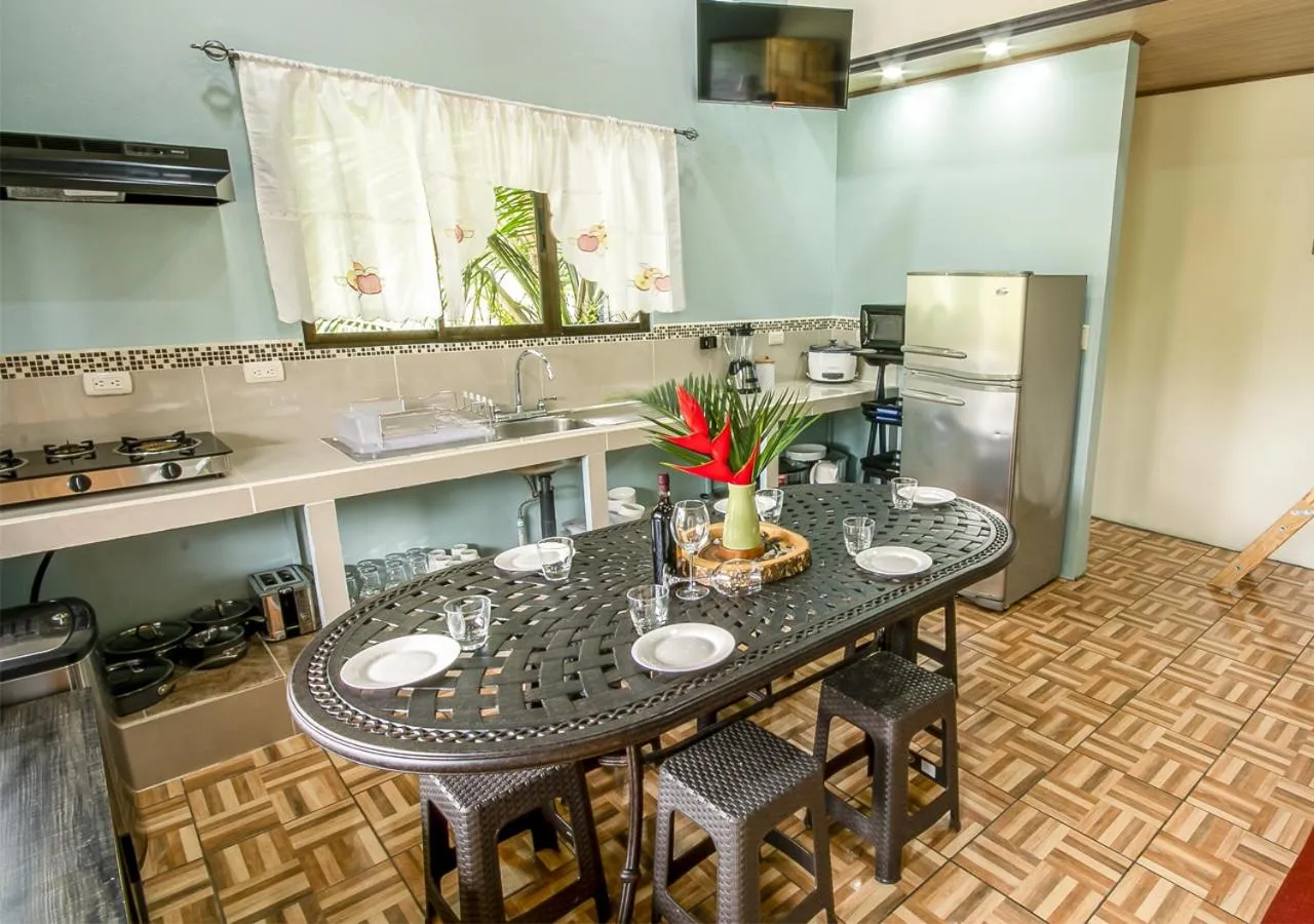 TV and multimedia in Cabañas Río Escondido en La Fortuna