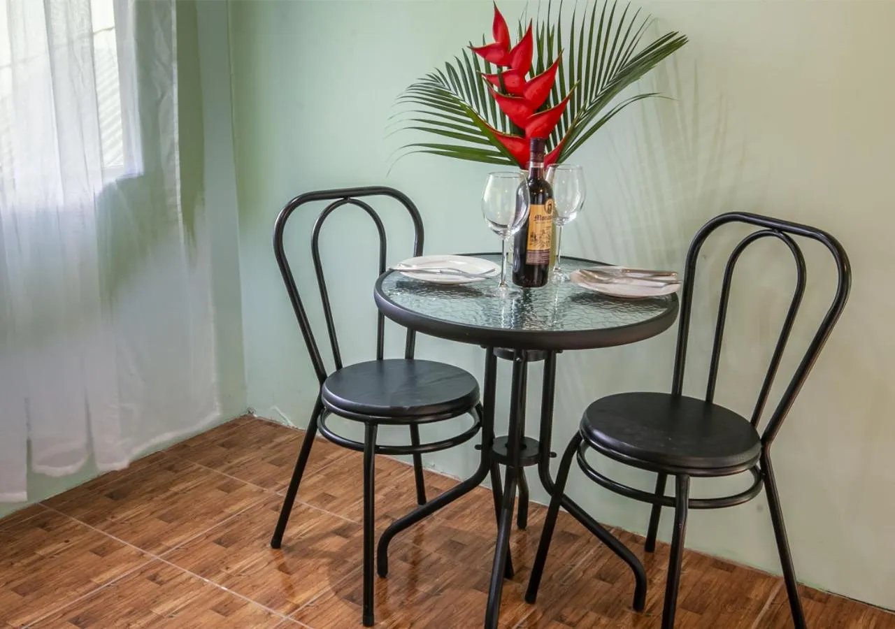 Living room in Cabañas Río Escondido en La Fortuna