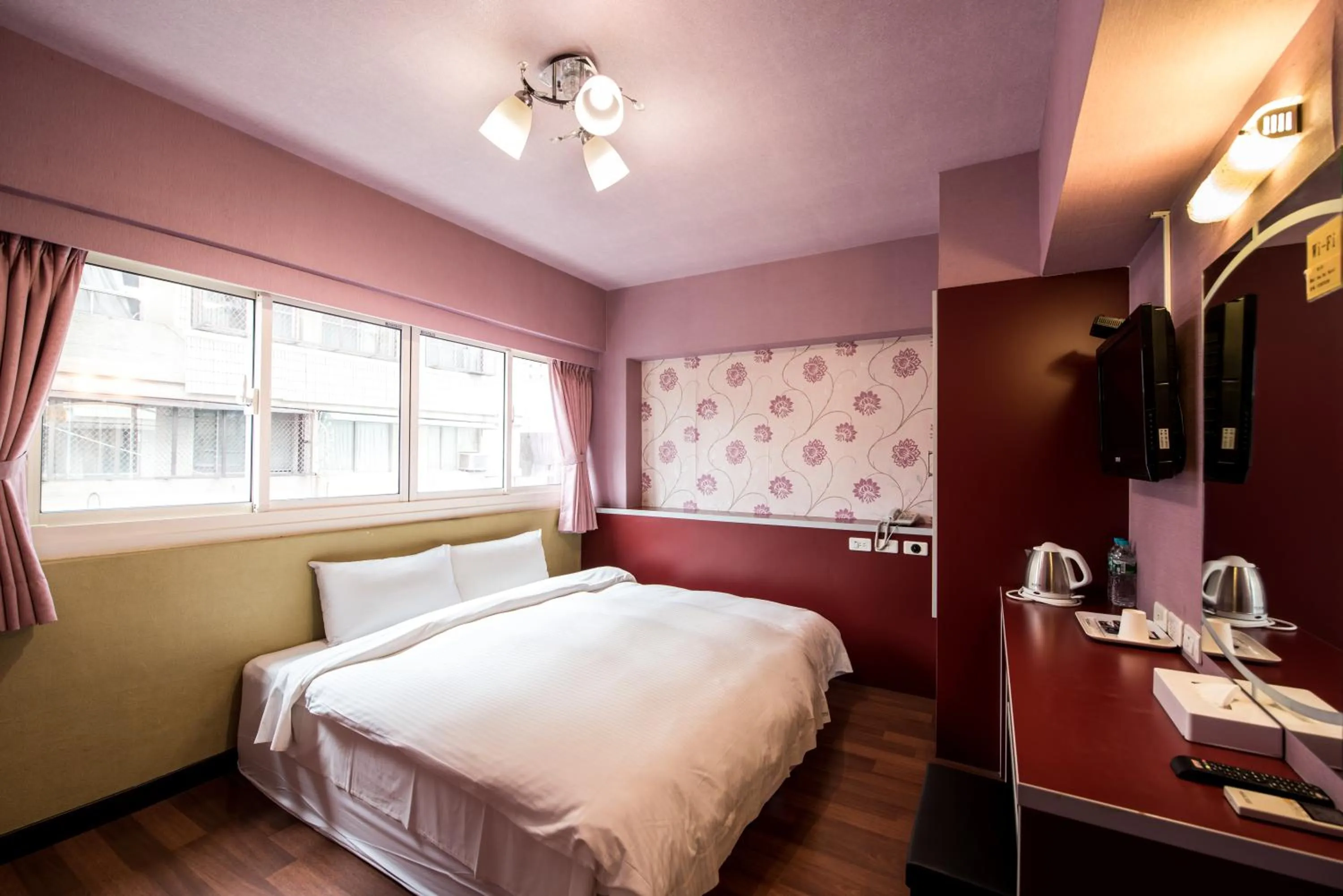 TV and multimedia, Bed in Hotel South Sea