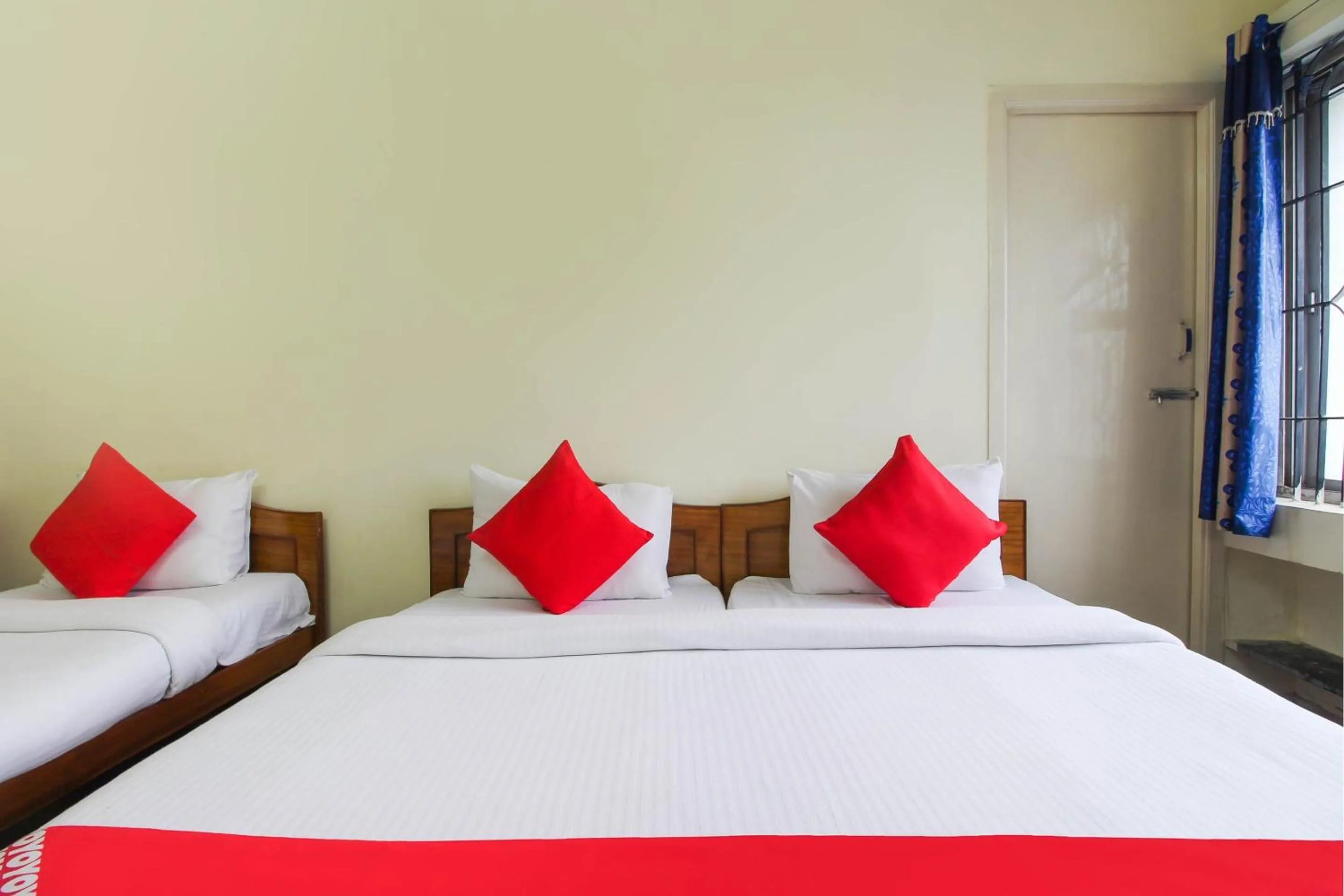 Bedroom, Bed in Hotel O Royal Residency