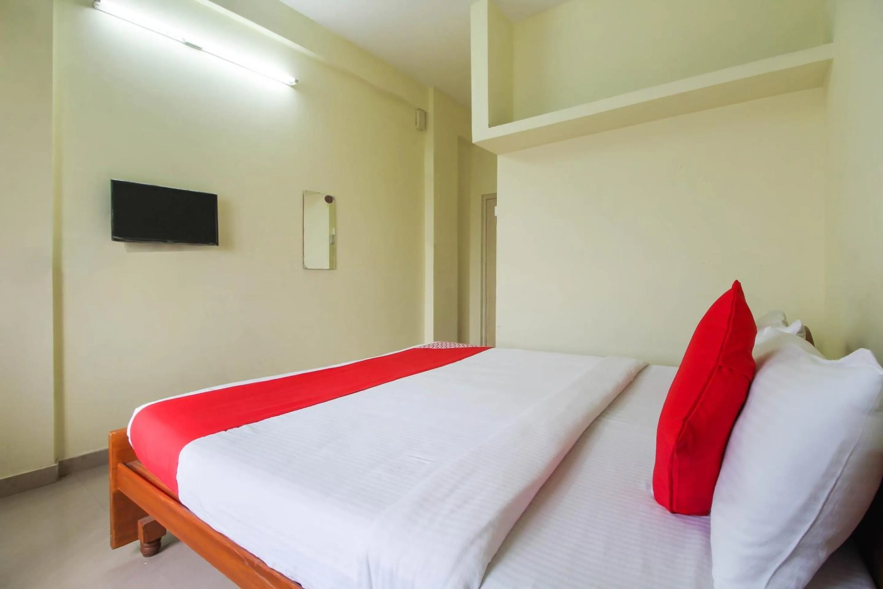 Bedroom, Bed in Hotel O Royal Residency