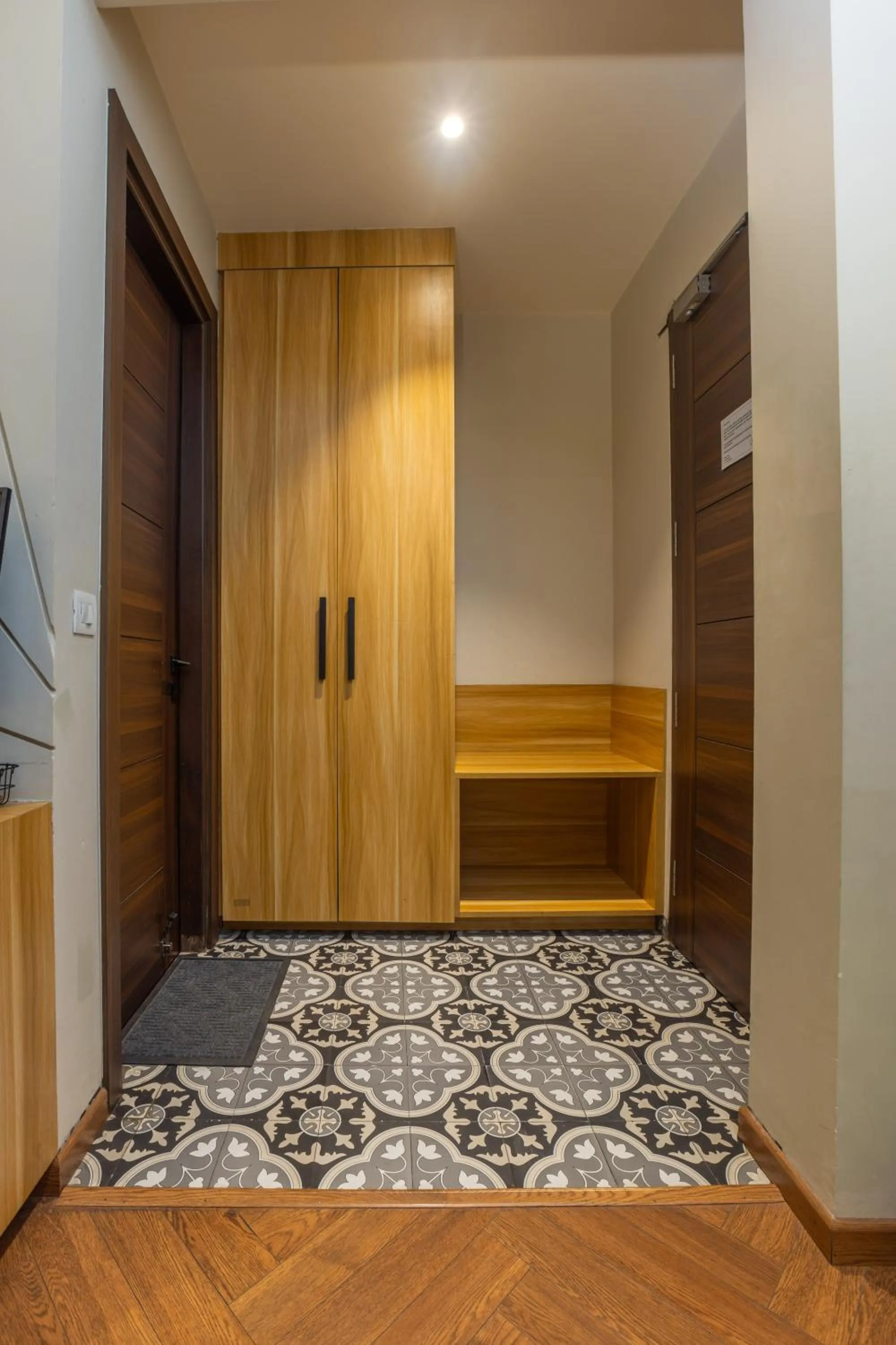 wardrobe, Bed in Kohsa7