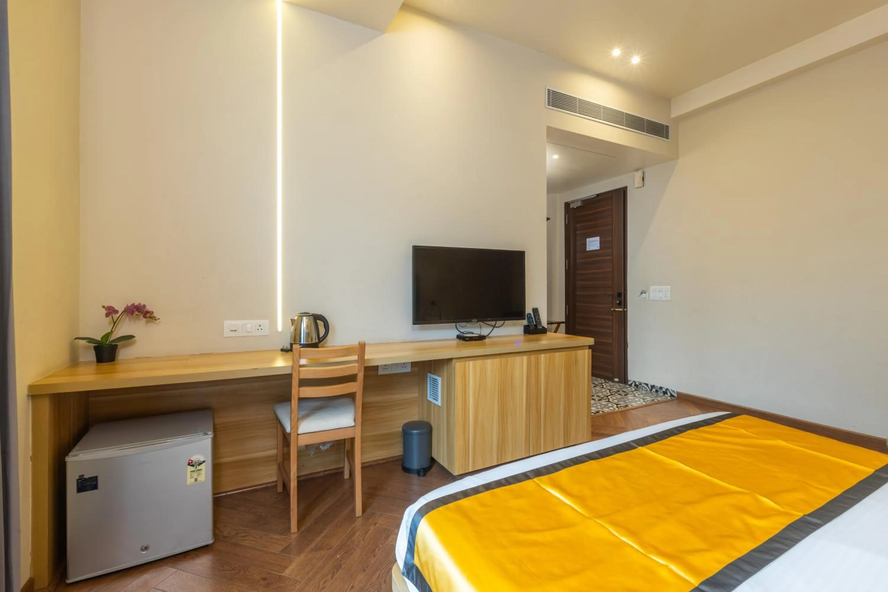 Bedroom, Bed in Kohsa7