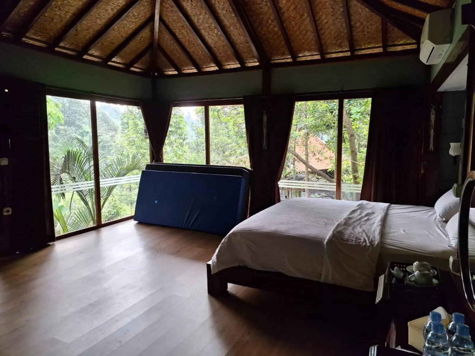 Bedroom, Bed in Tirta Arsanta Hot Springs & Villa