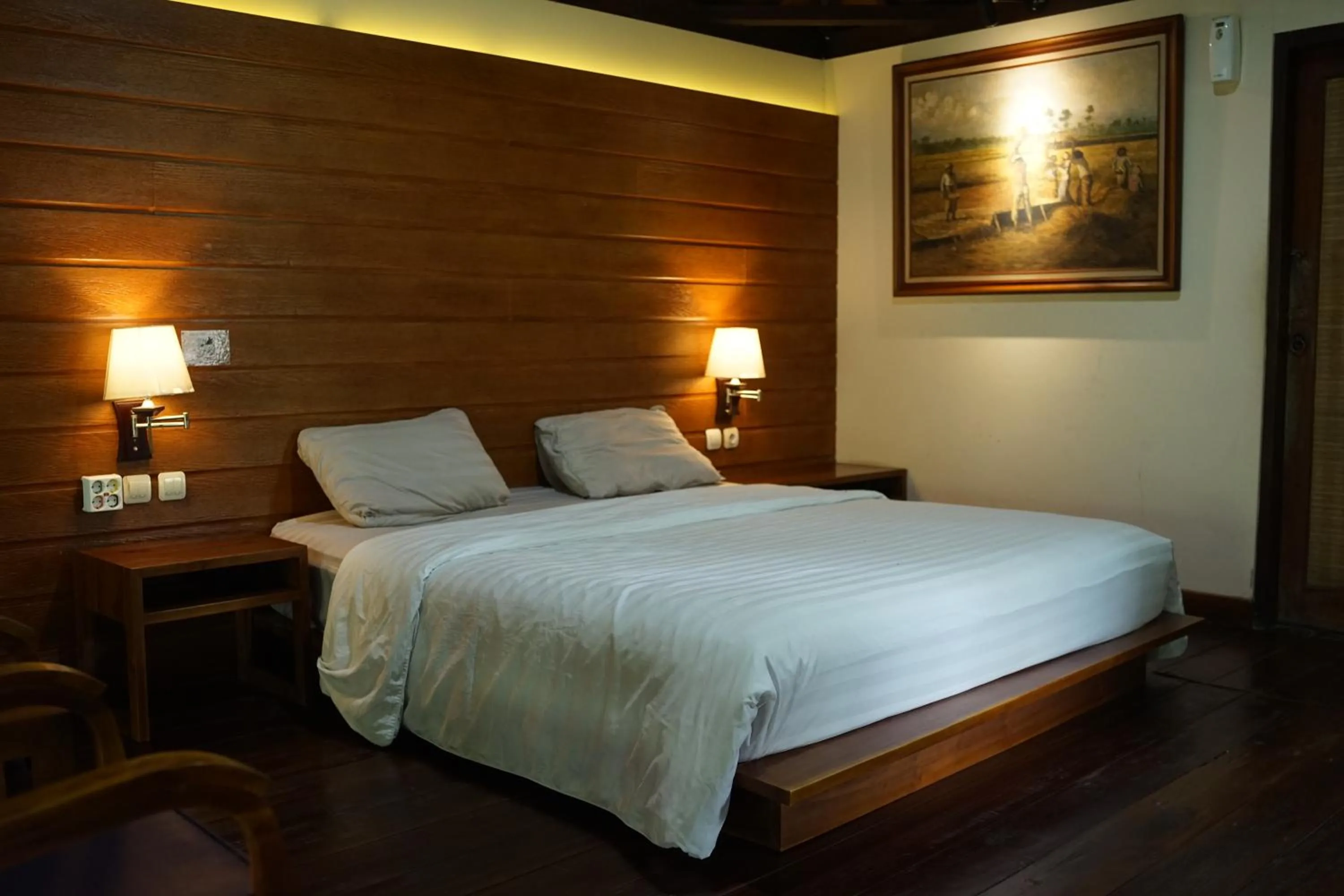 Bed in Tirta Arsanta Hot Springs & Villa