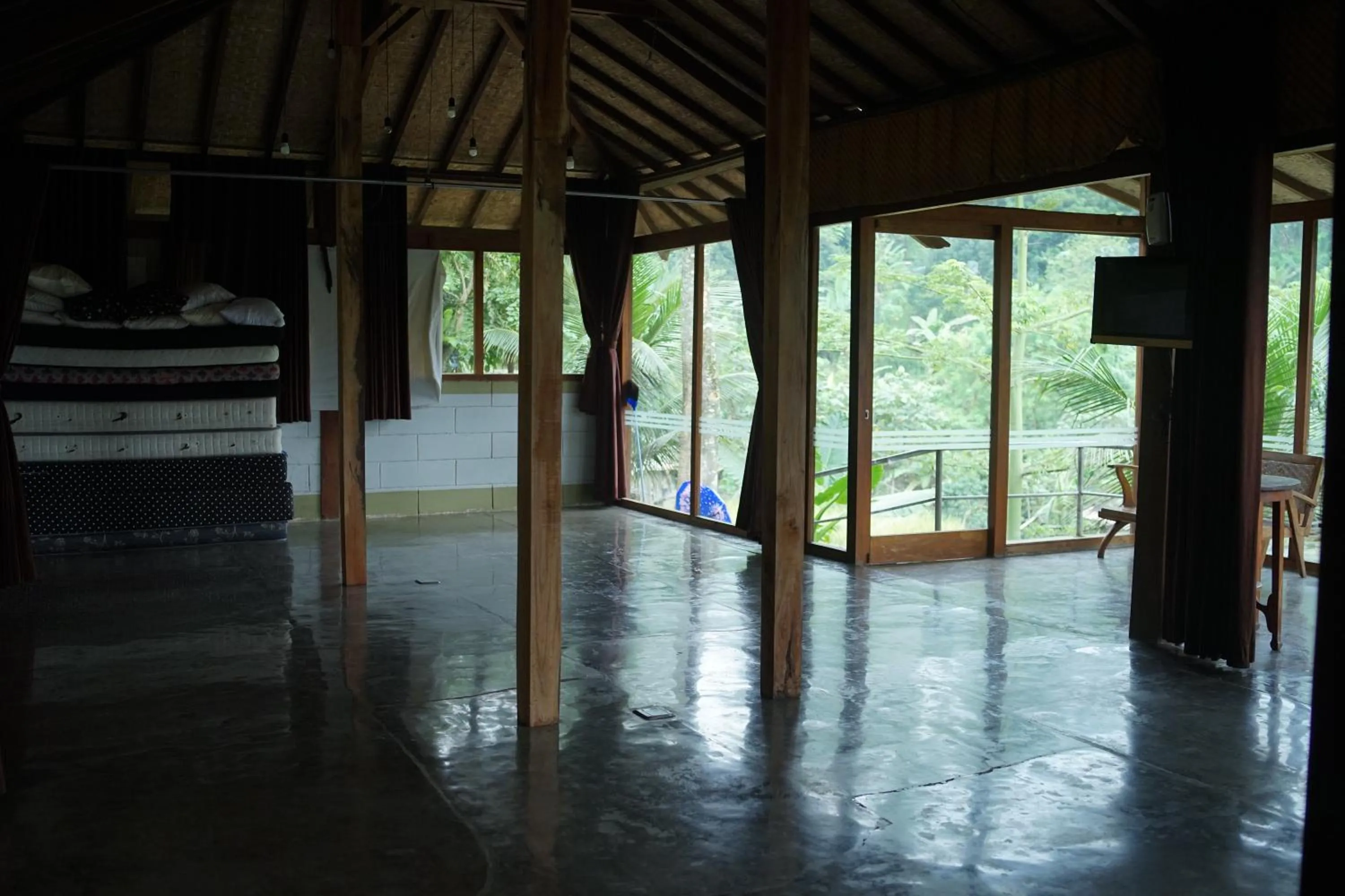 Tirta Arsanta Hot Springs & Villa