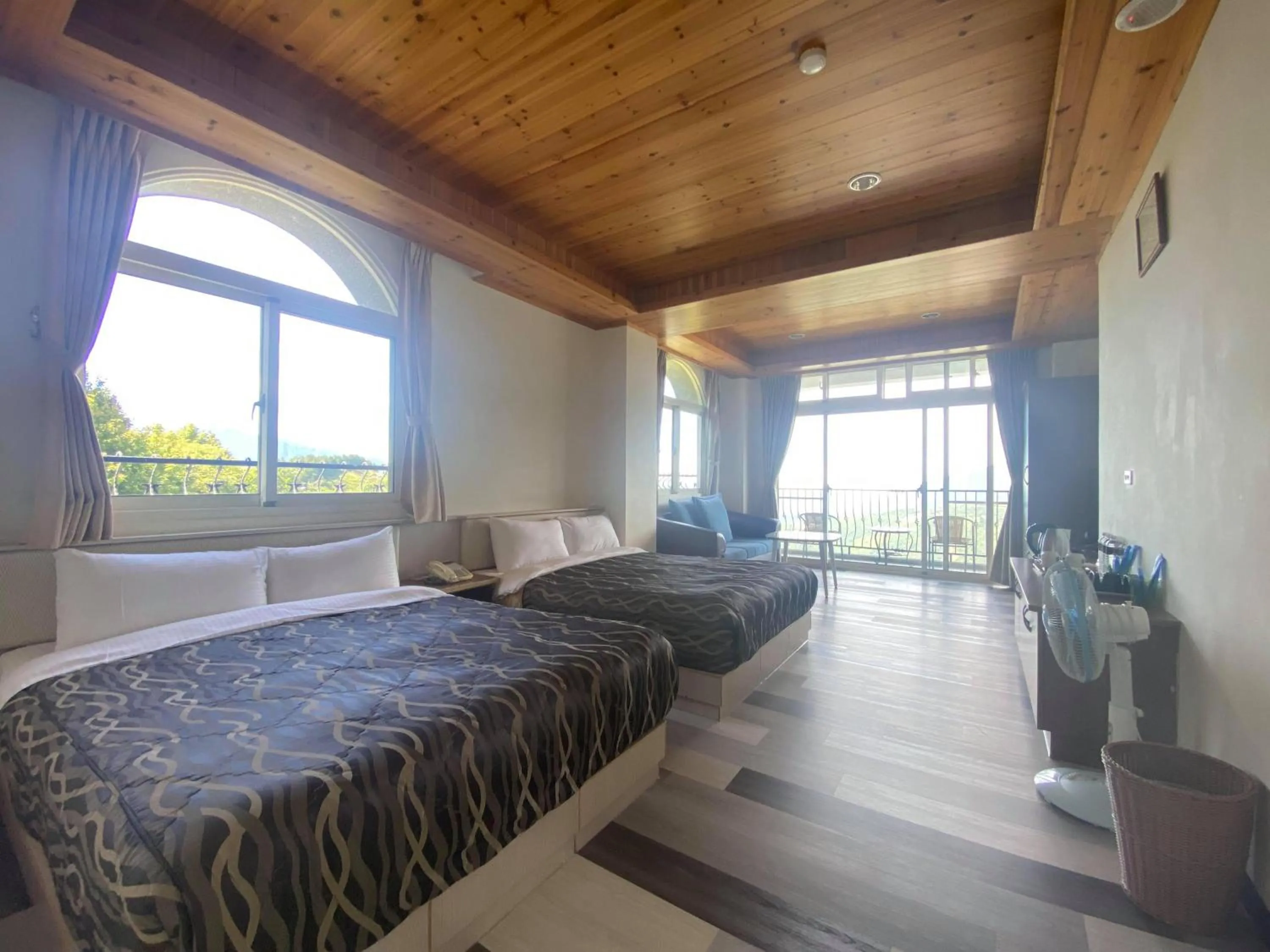 Photo of the whole room, Bed in Star Villa