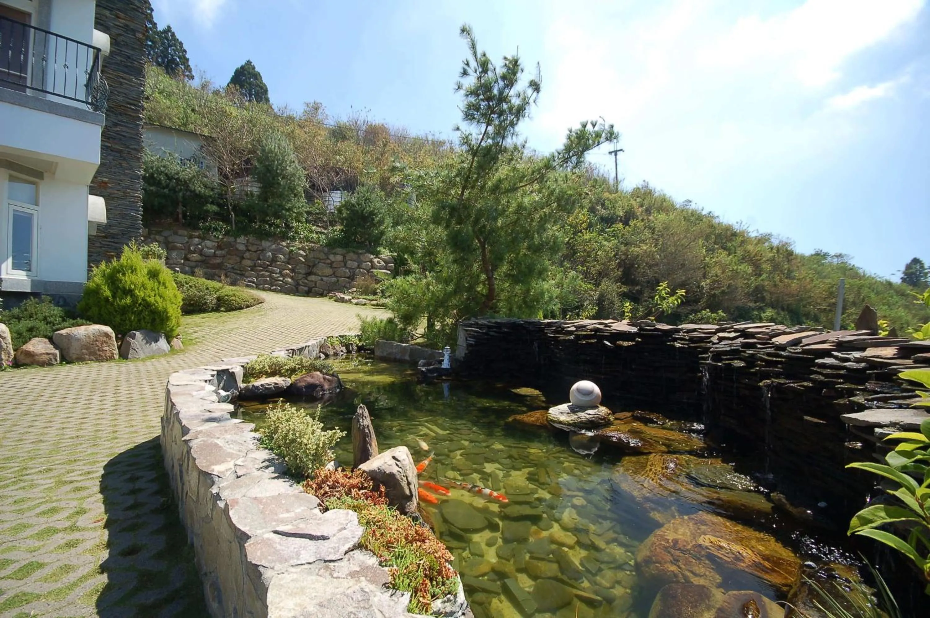 Area and facilities in Star Villa