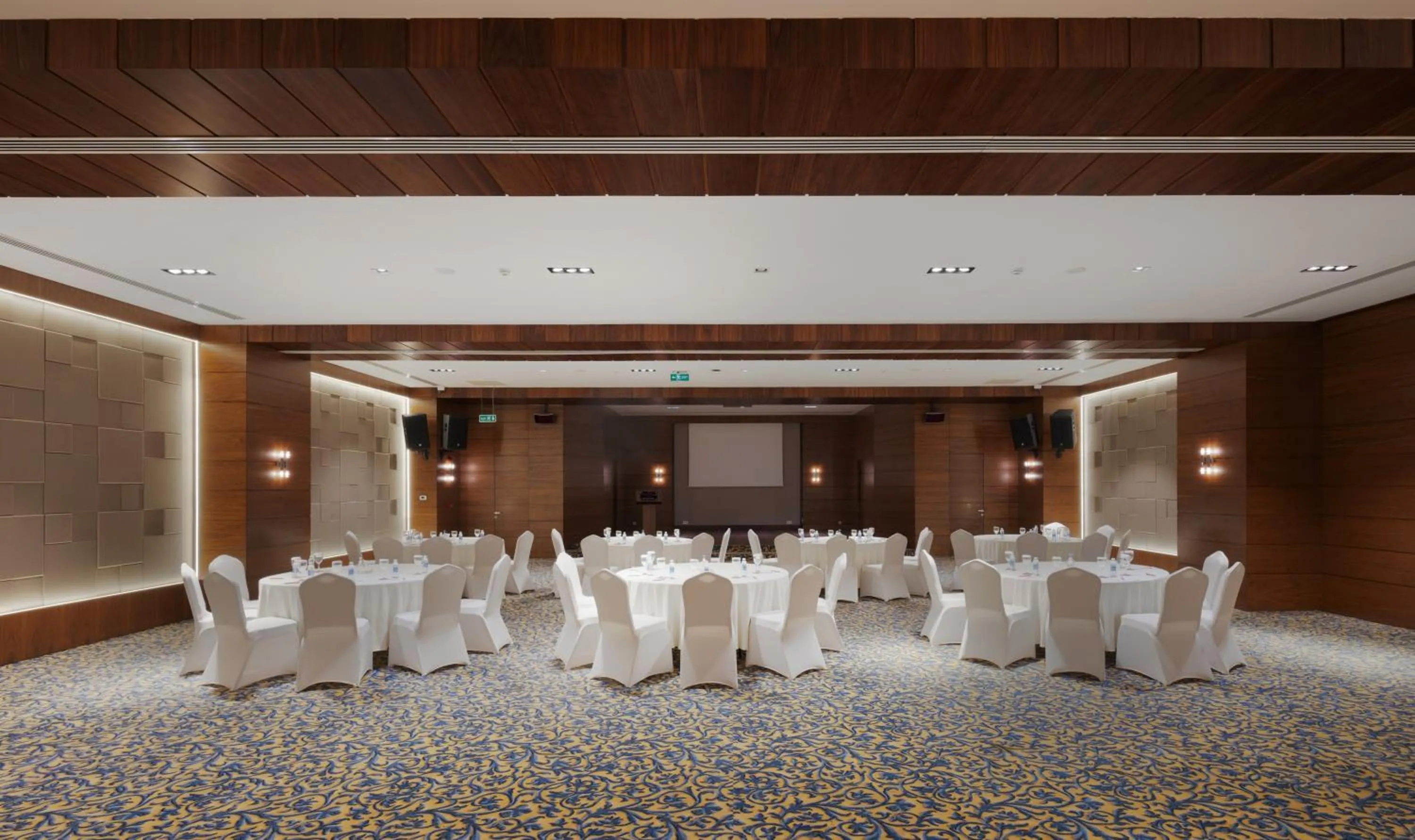 Banquet/Function facilities in Ramada by Wyndham Erbil Gulan Street