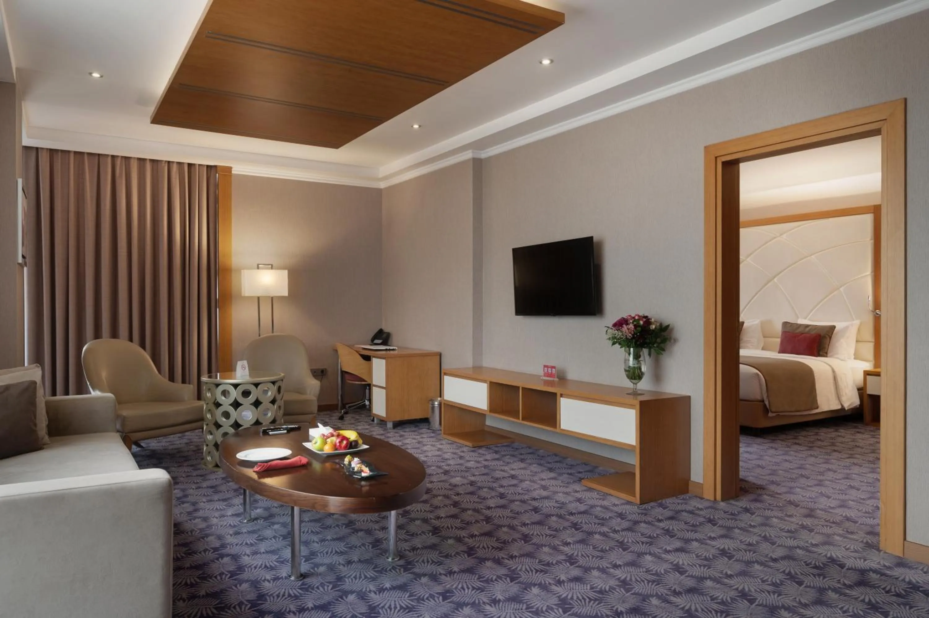 Living room, Bed in Ramada by Wyndham Erbil Gulan Street