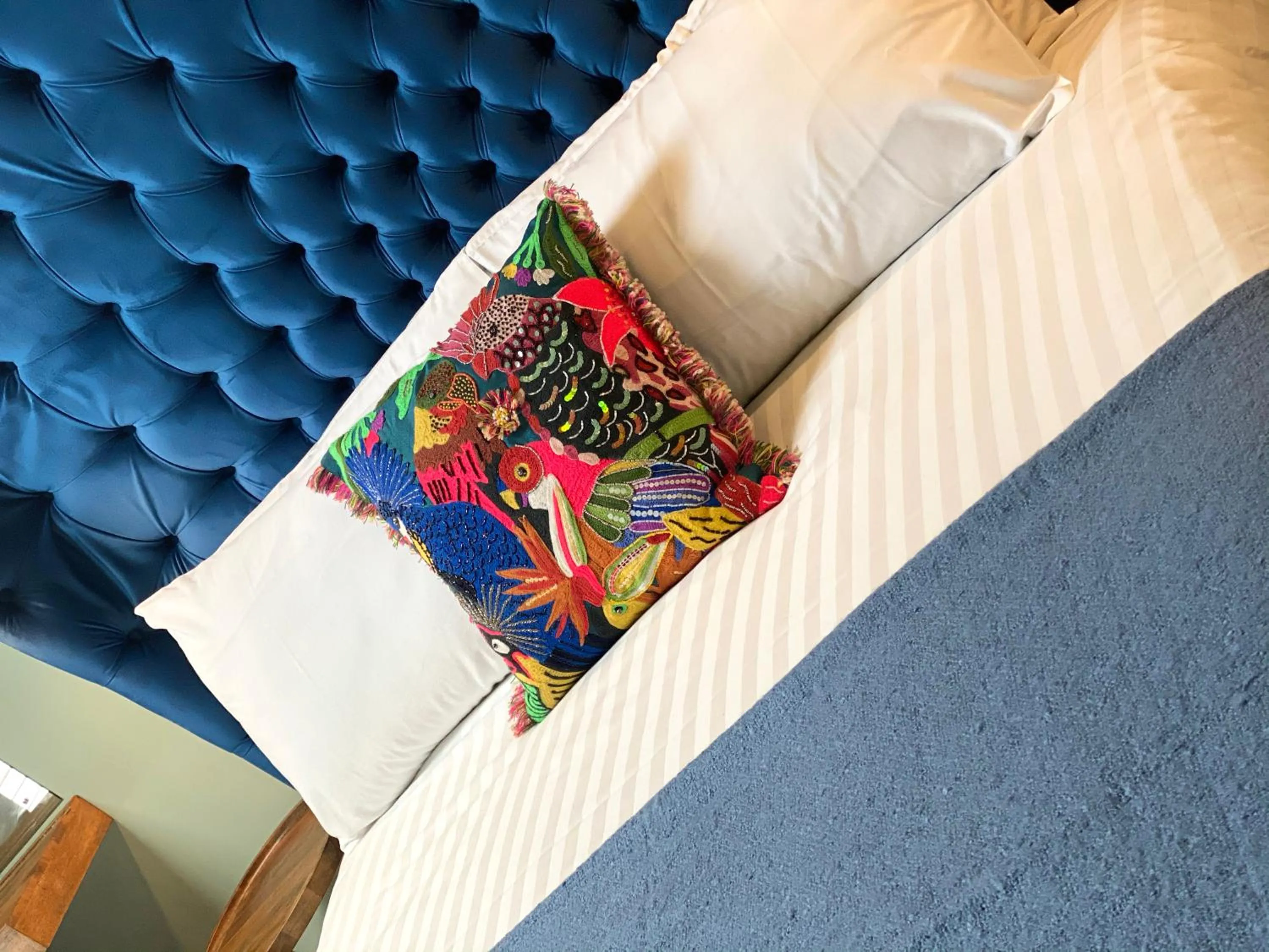 Bed in The Hive at Poppi-Red