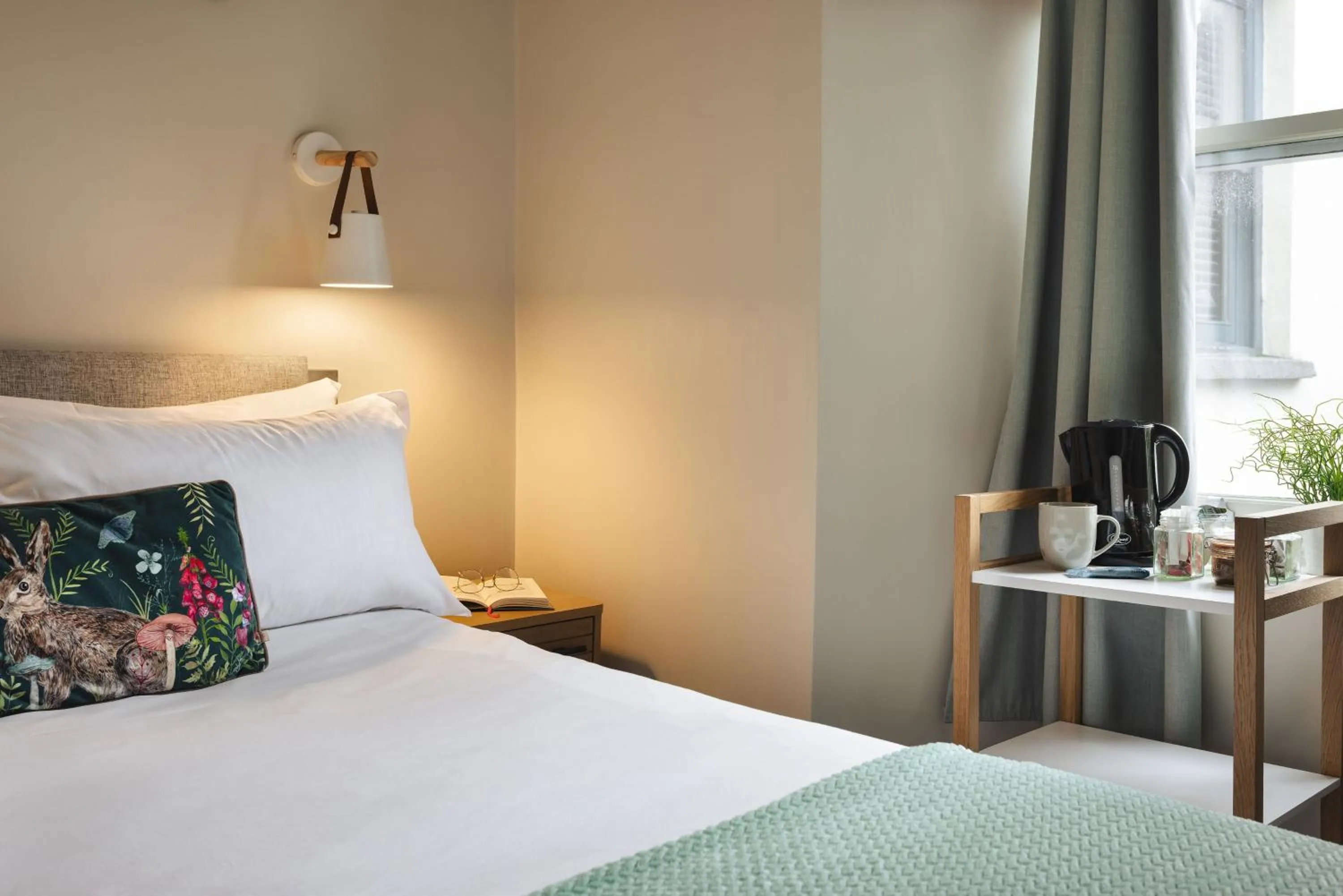 Bed in The Hive at Poppi-Red