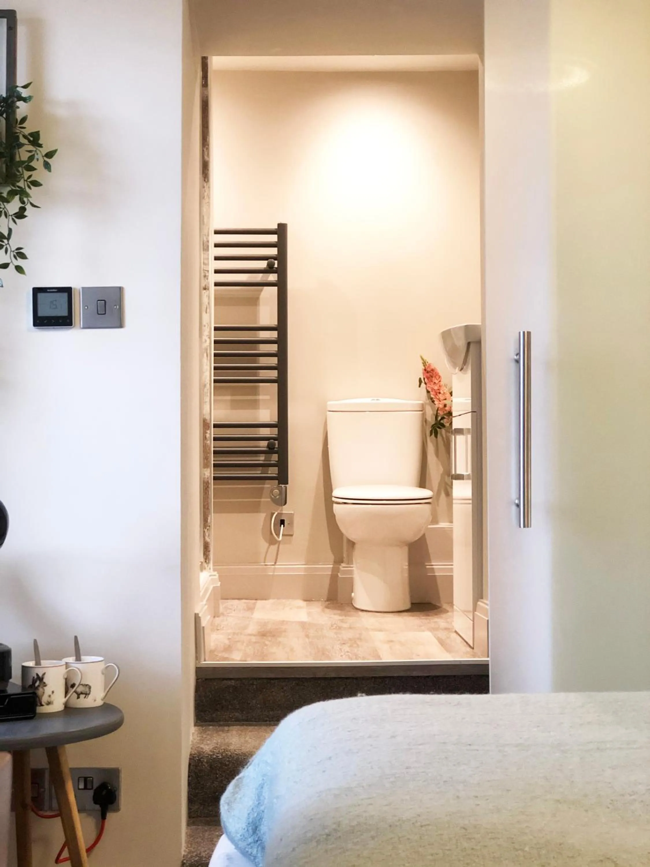 Bed in The Hive at Poppi-Red