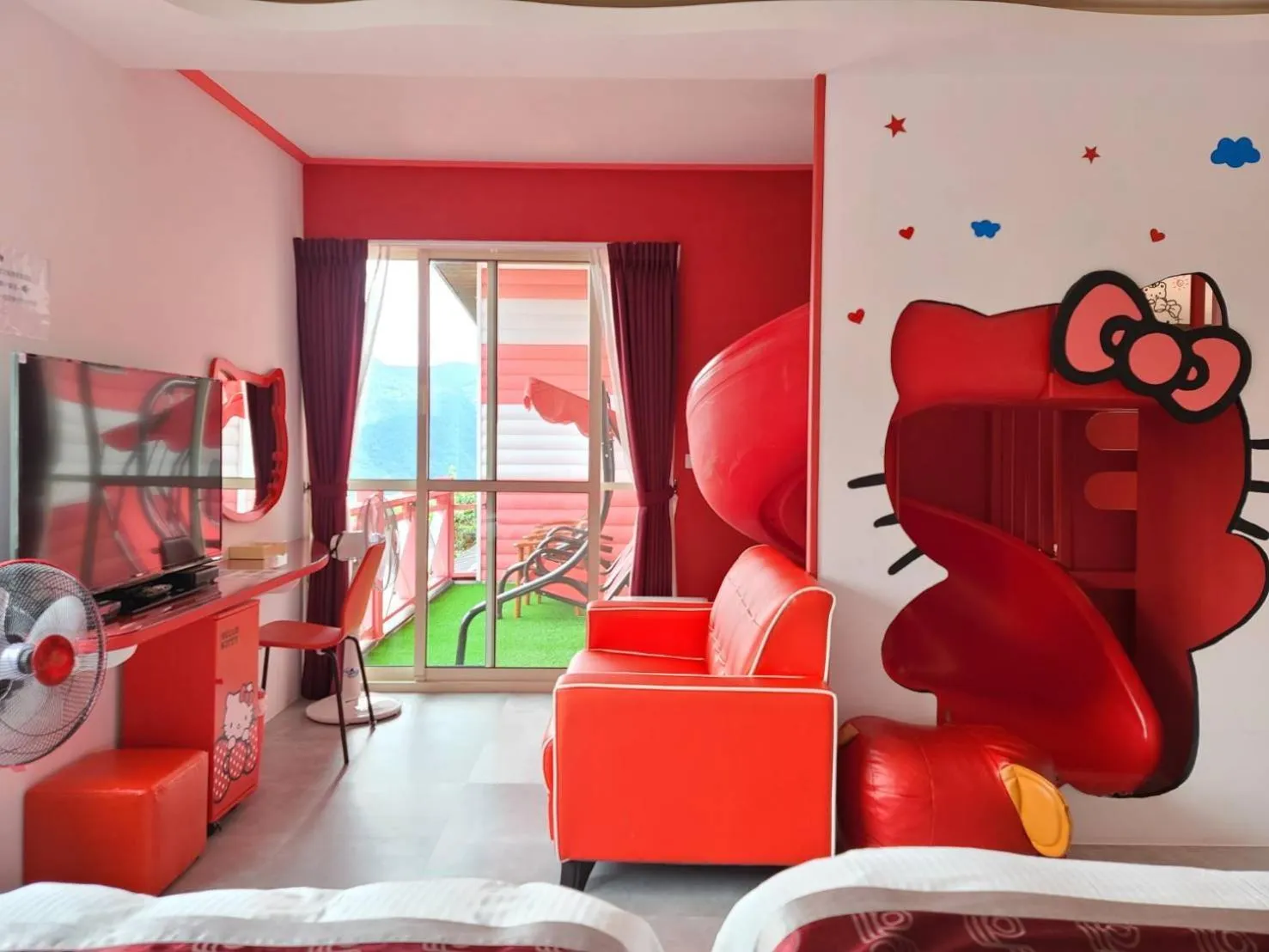 TV and multimedia in Julie's Garden, Cingjing - Fon Chin Homestay