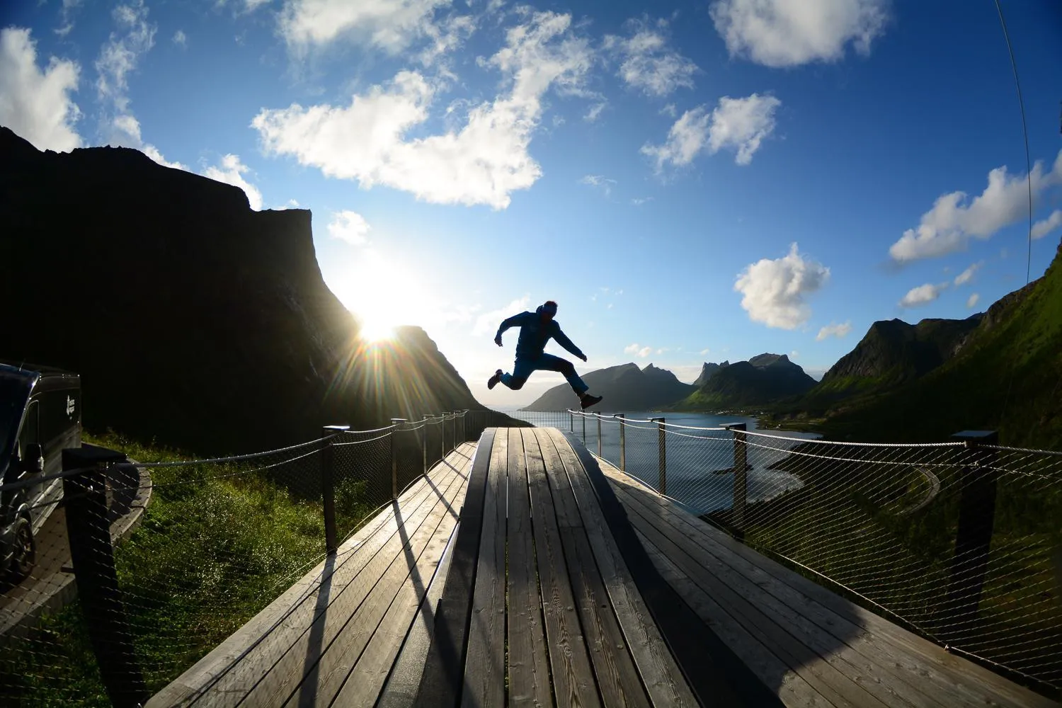 People in Mefjord Brygge