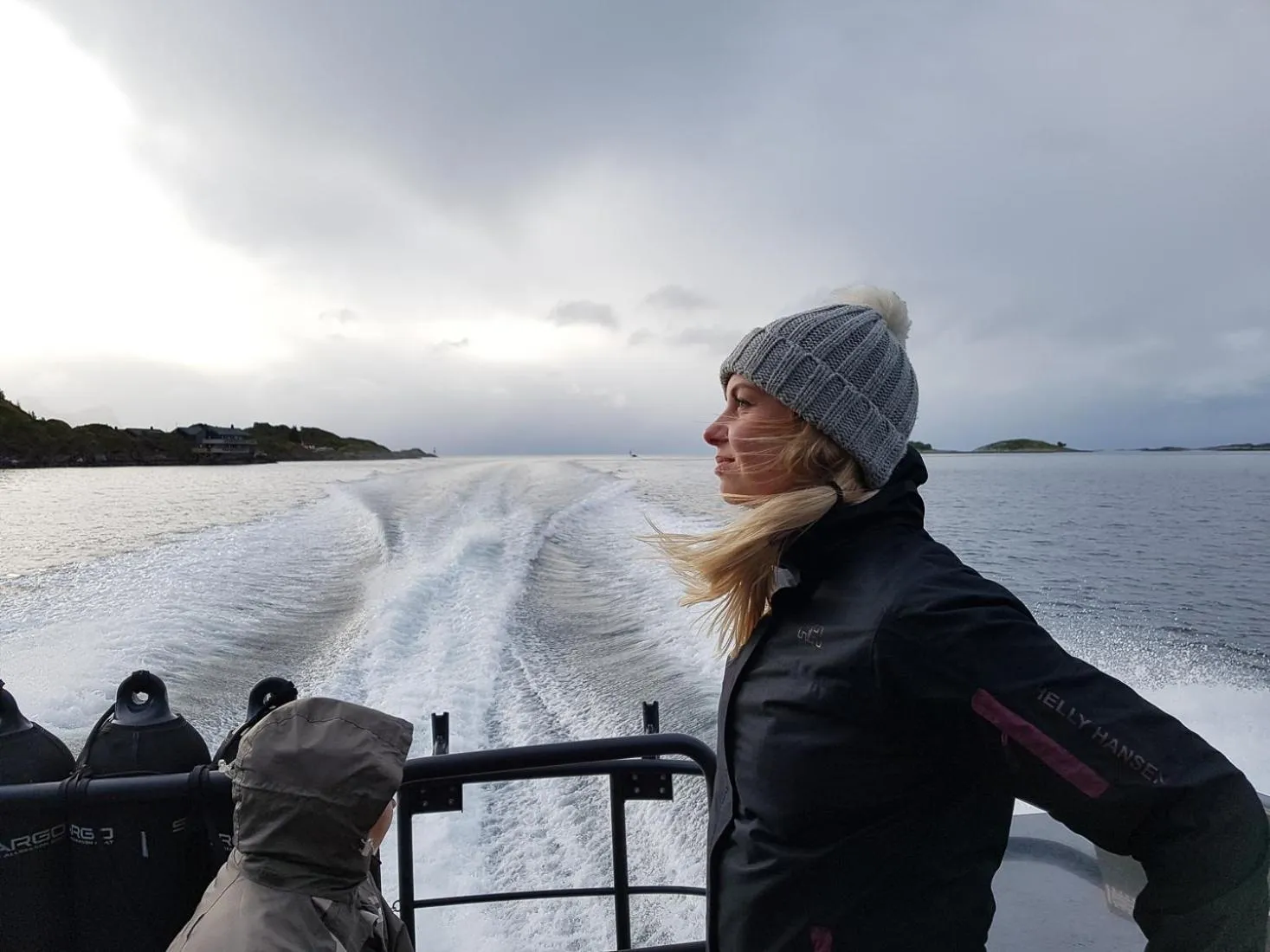 People in Mefjord Brygge