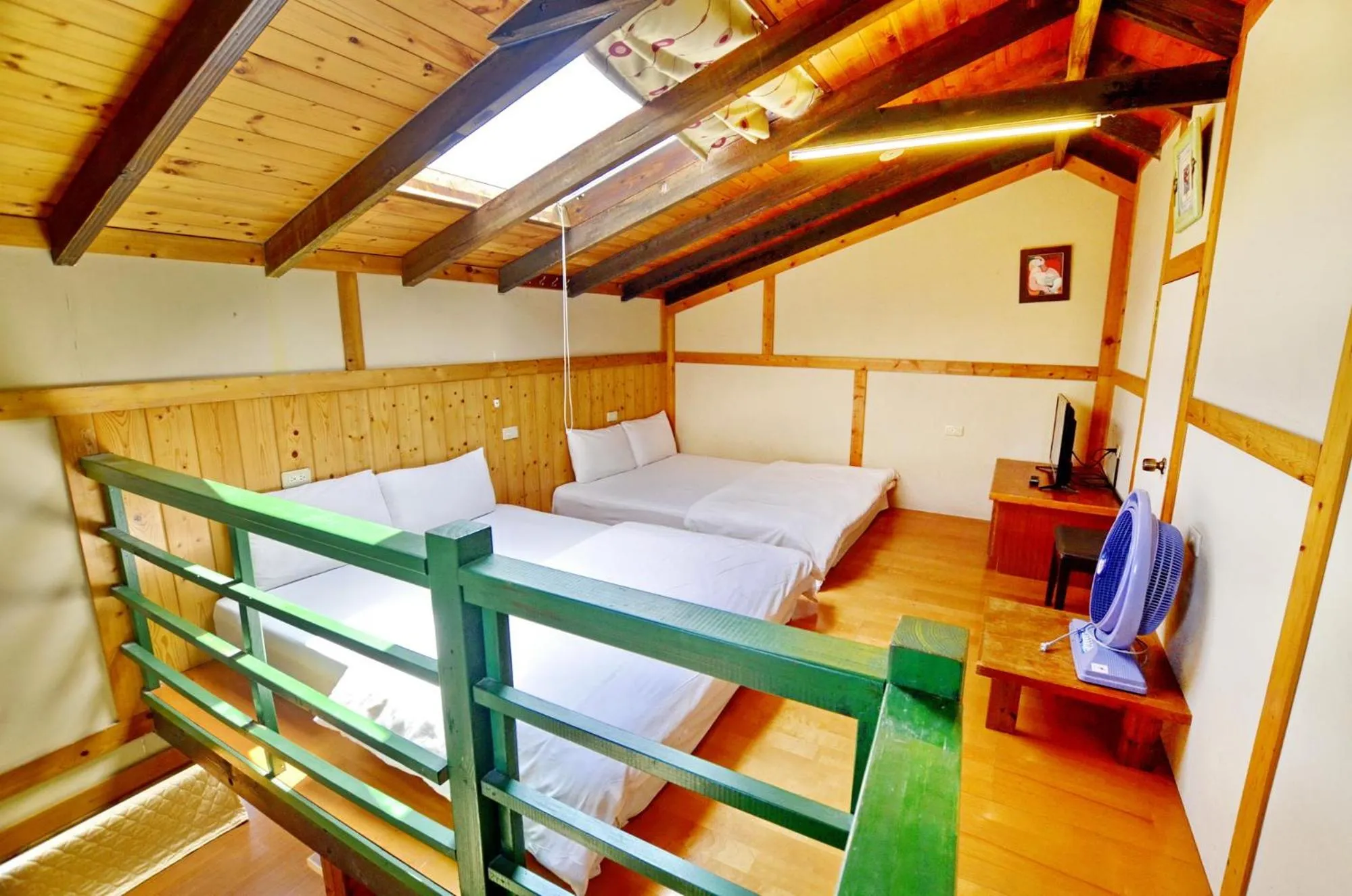 Decorative detail, Bed in Shiyai Taoyuan