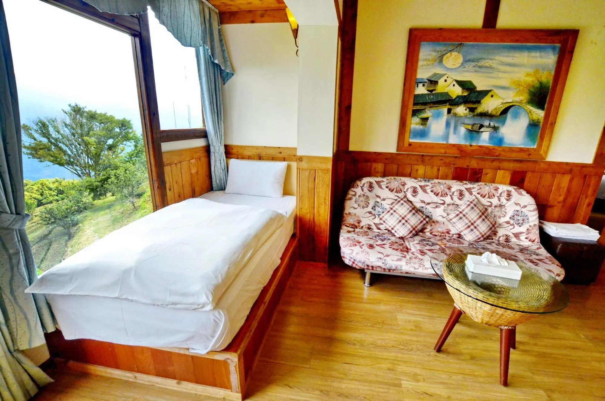 Photo of the whole room, Bed in Shiyai Taoyuan