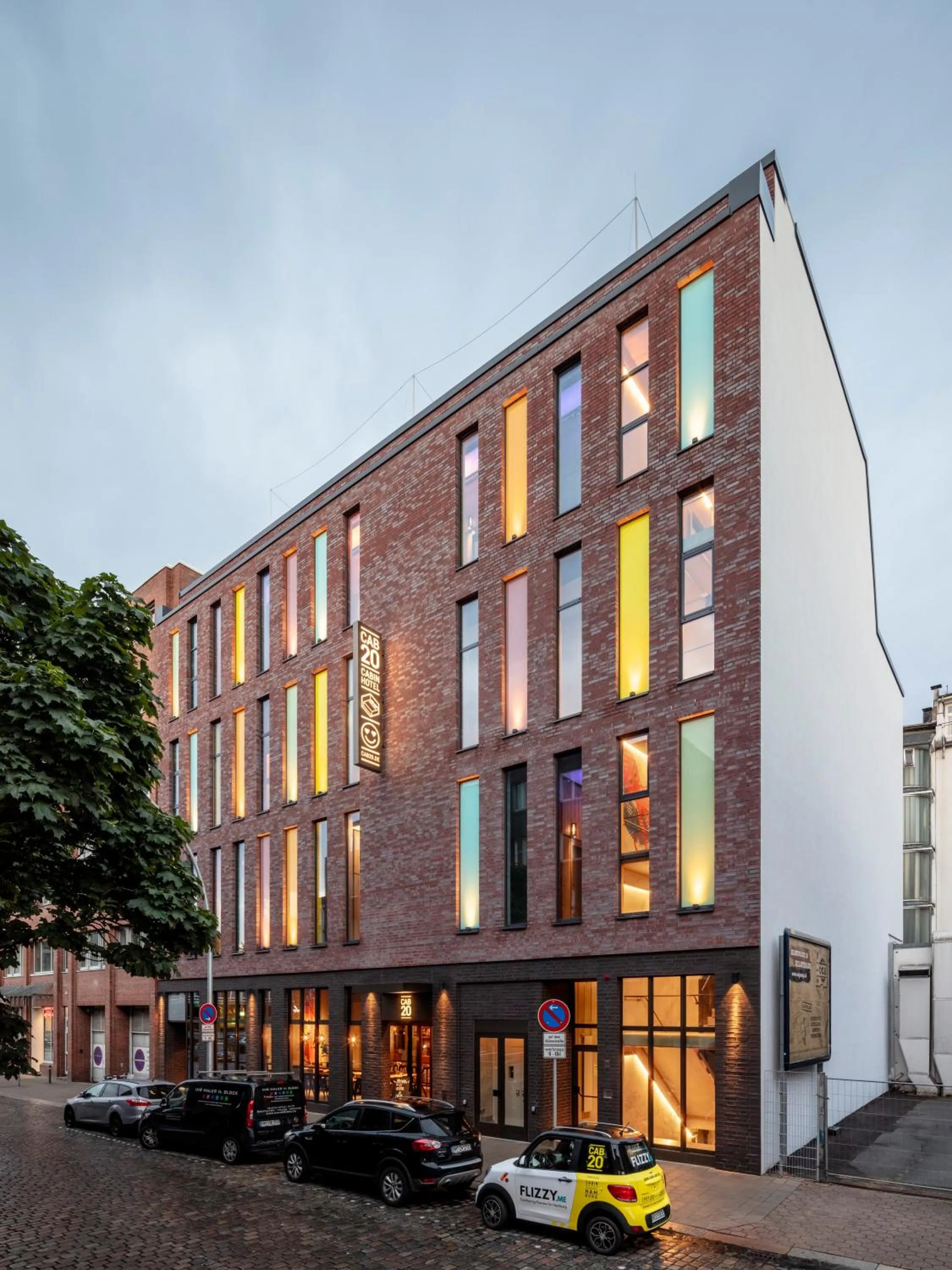 Facade/entrance in CAB20