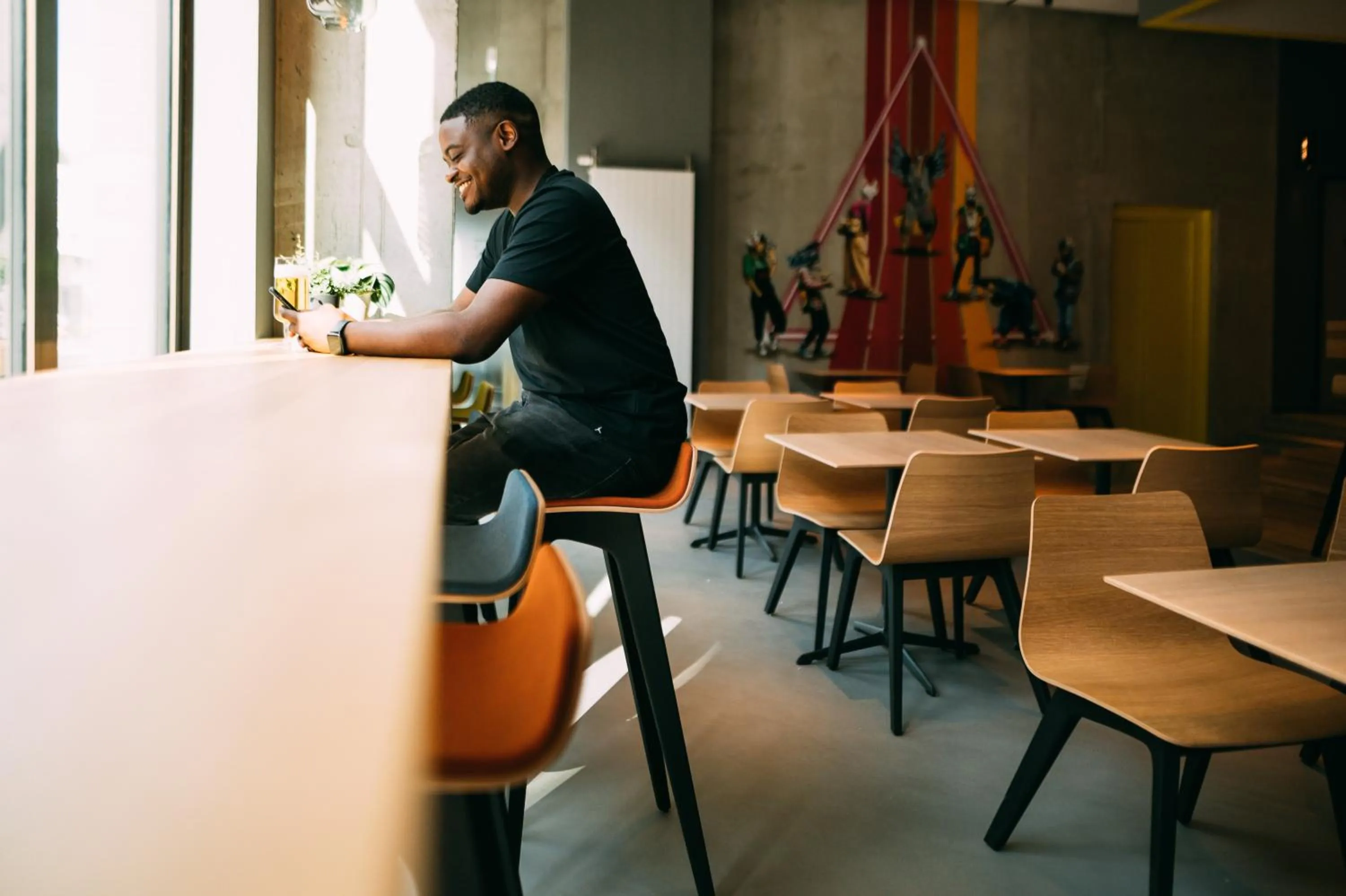 Restaurant/places to eat in CAB20