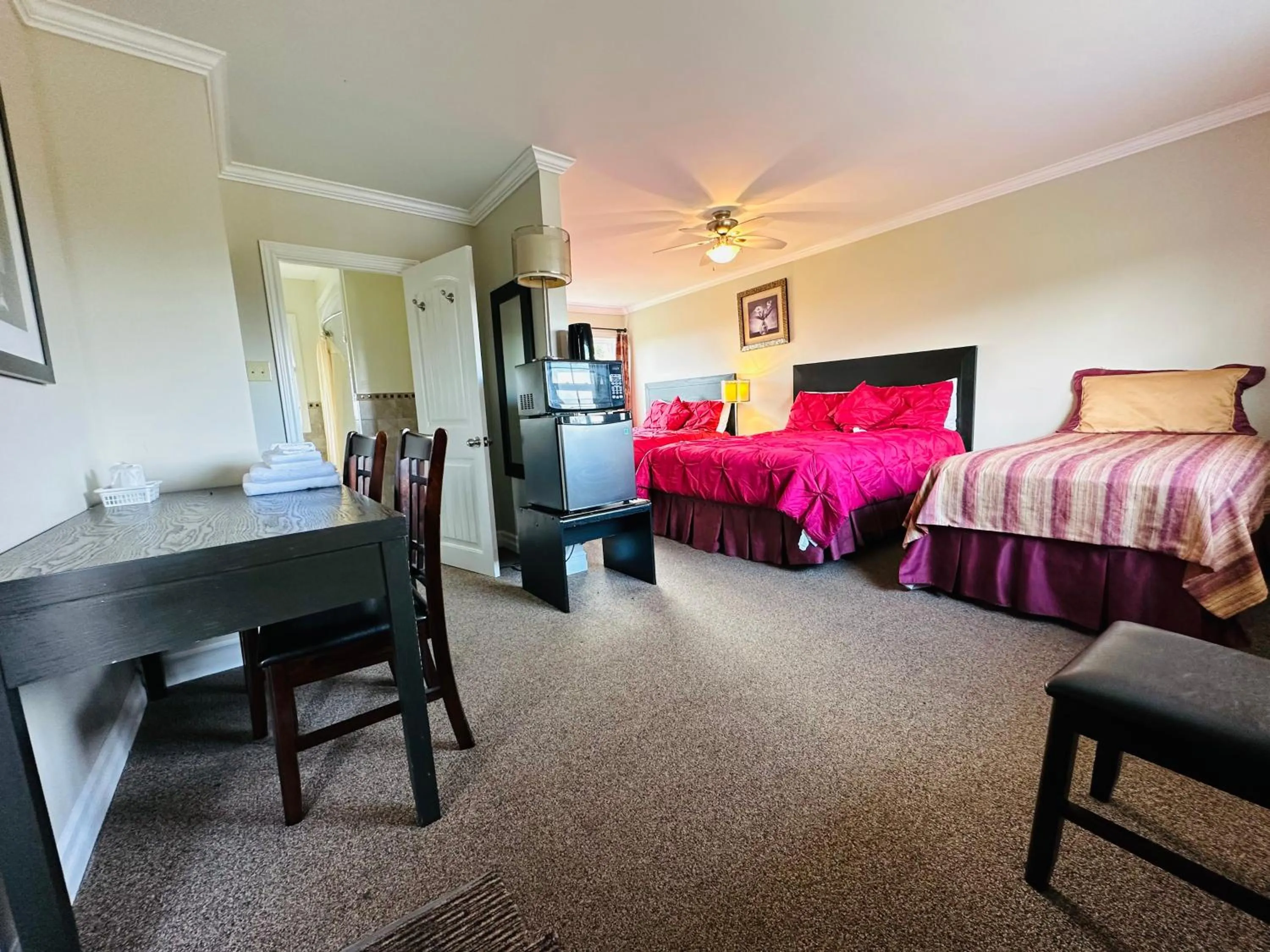 Bed in Scenic Motel Moncton