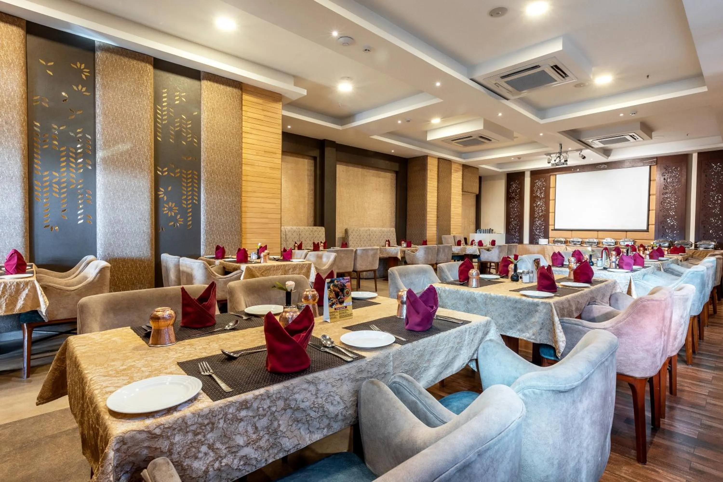 Restaurant/places to eat in The Saibaba Hotel