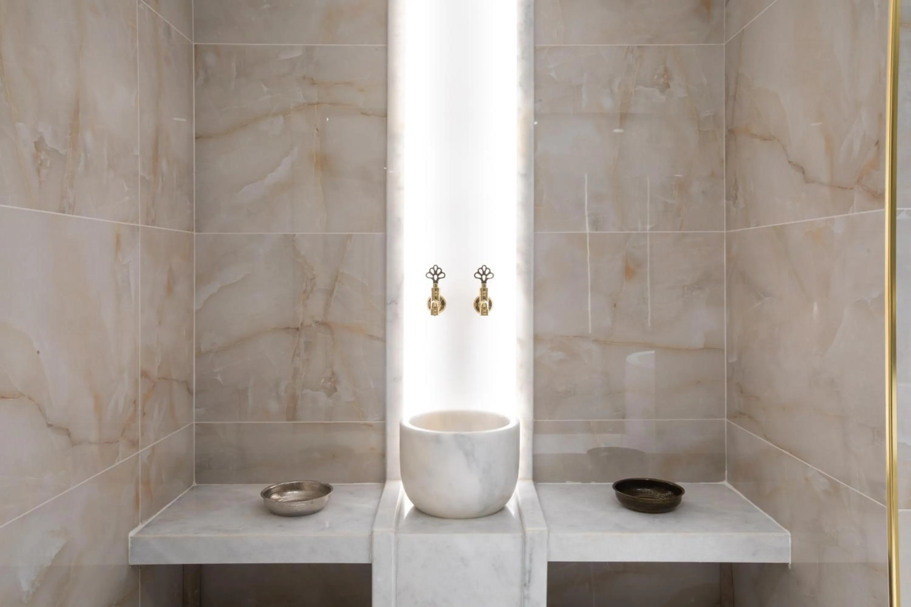 Bathroom in Walton Gardens Pera