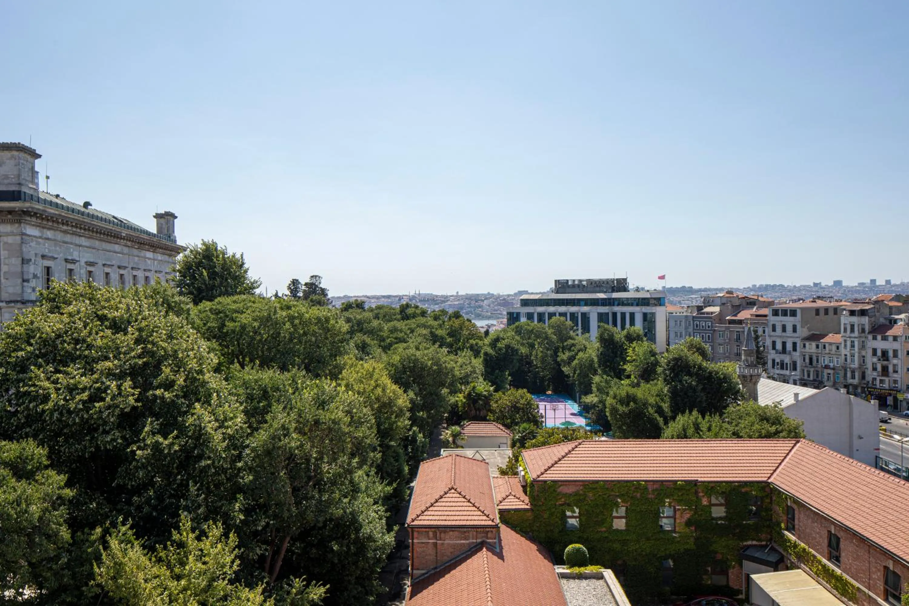 City view in Walton Gardens Pera