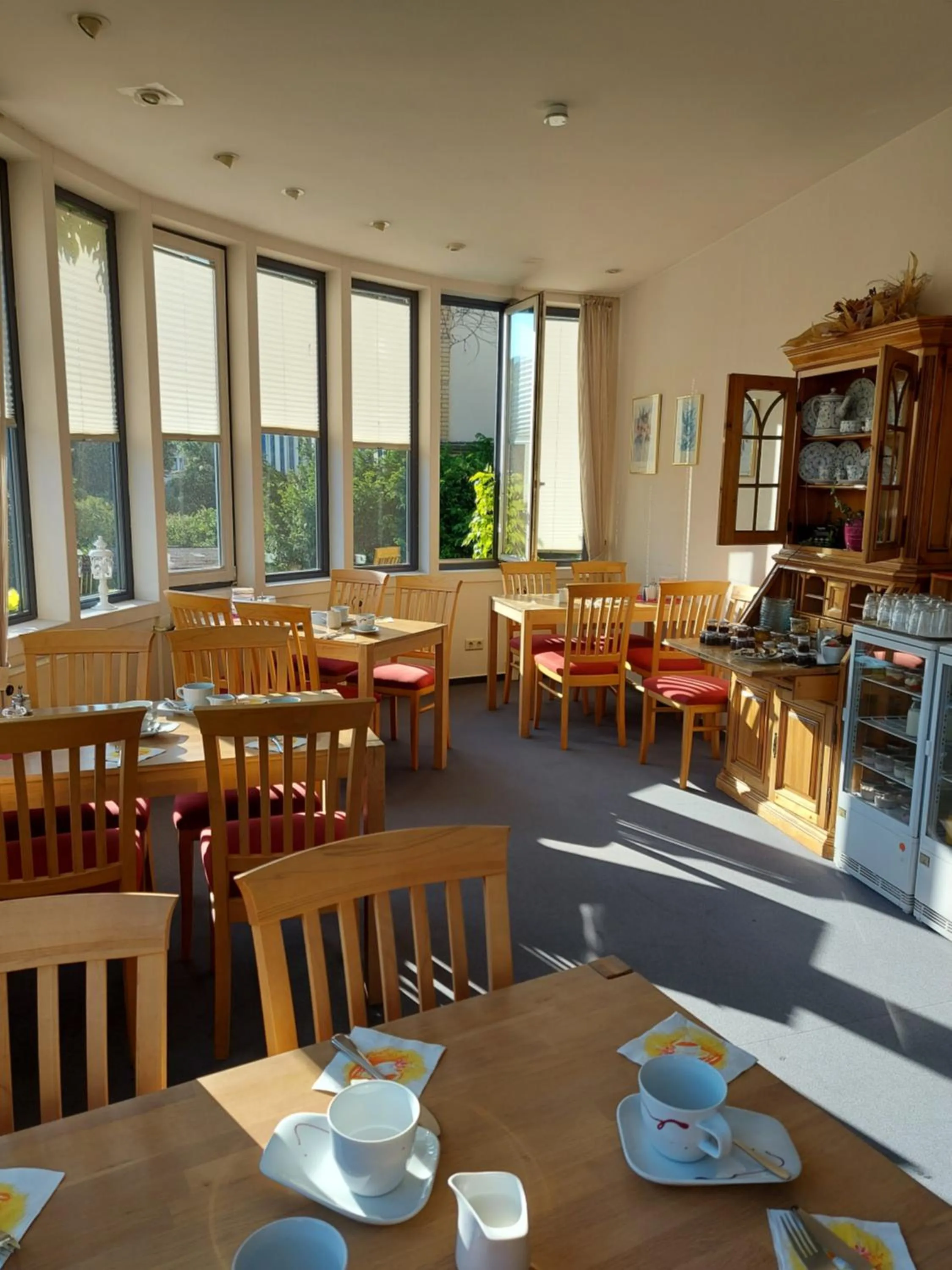 Restaurant/places to eat in An der Stadthalle