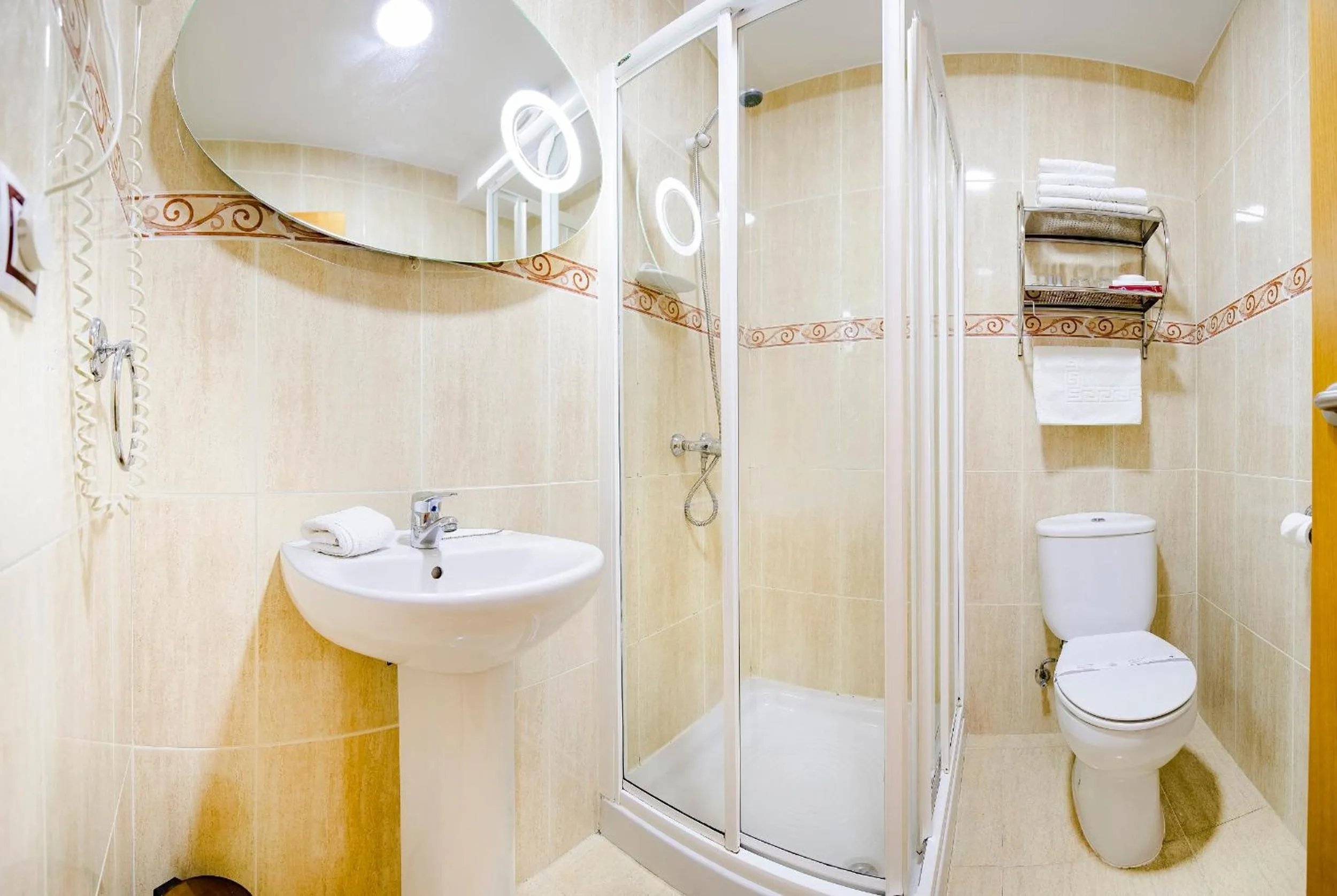 Bathroom in Hotel Arce