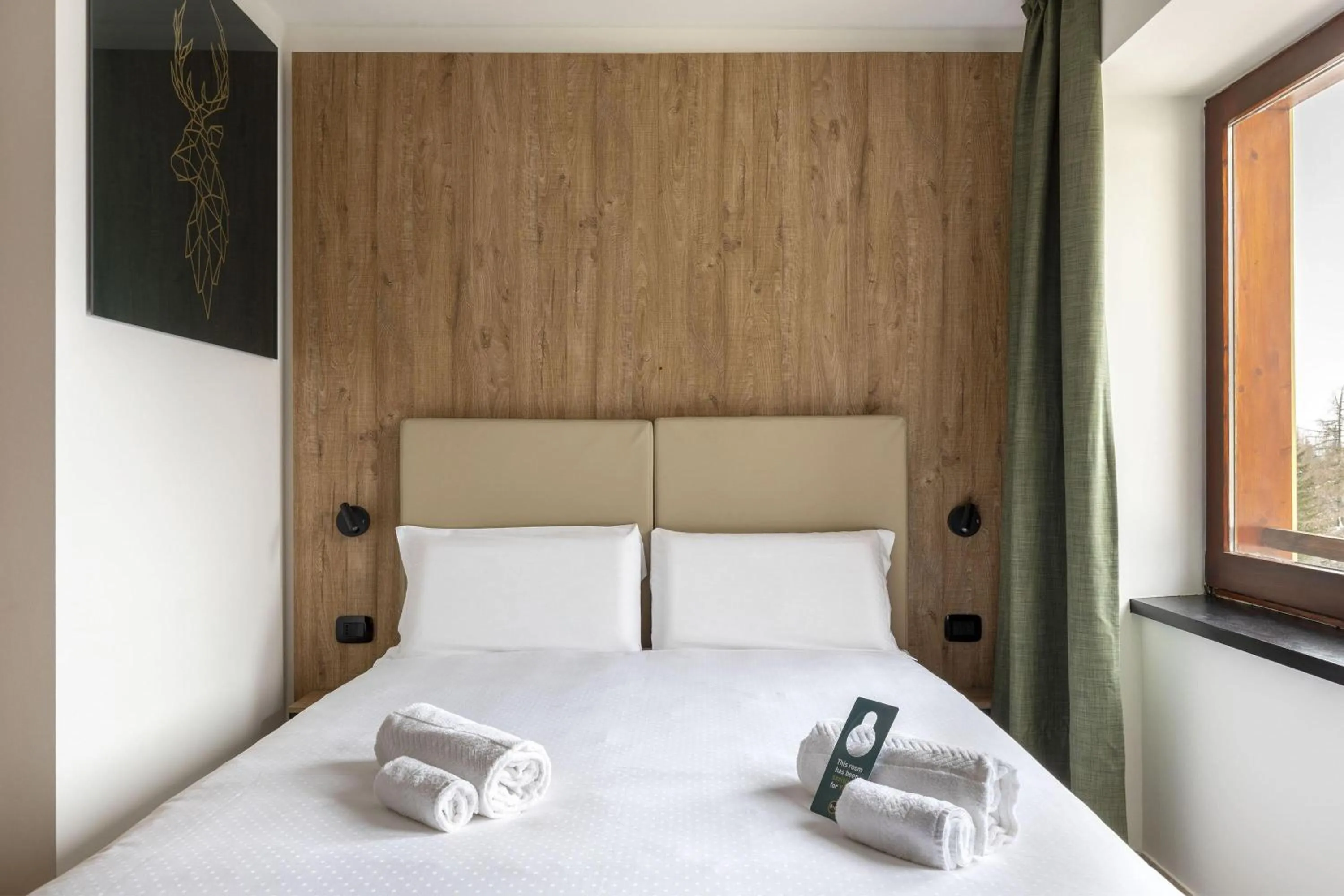 Photo of the whole room, Bed in B&B Hotel Passo Tre Croci Cortina