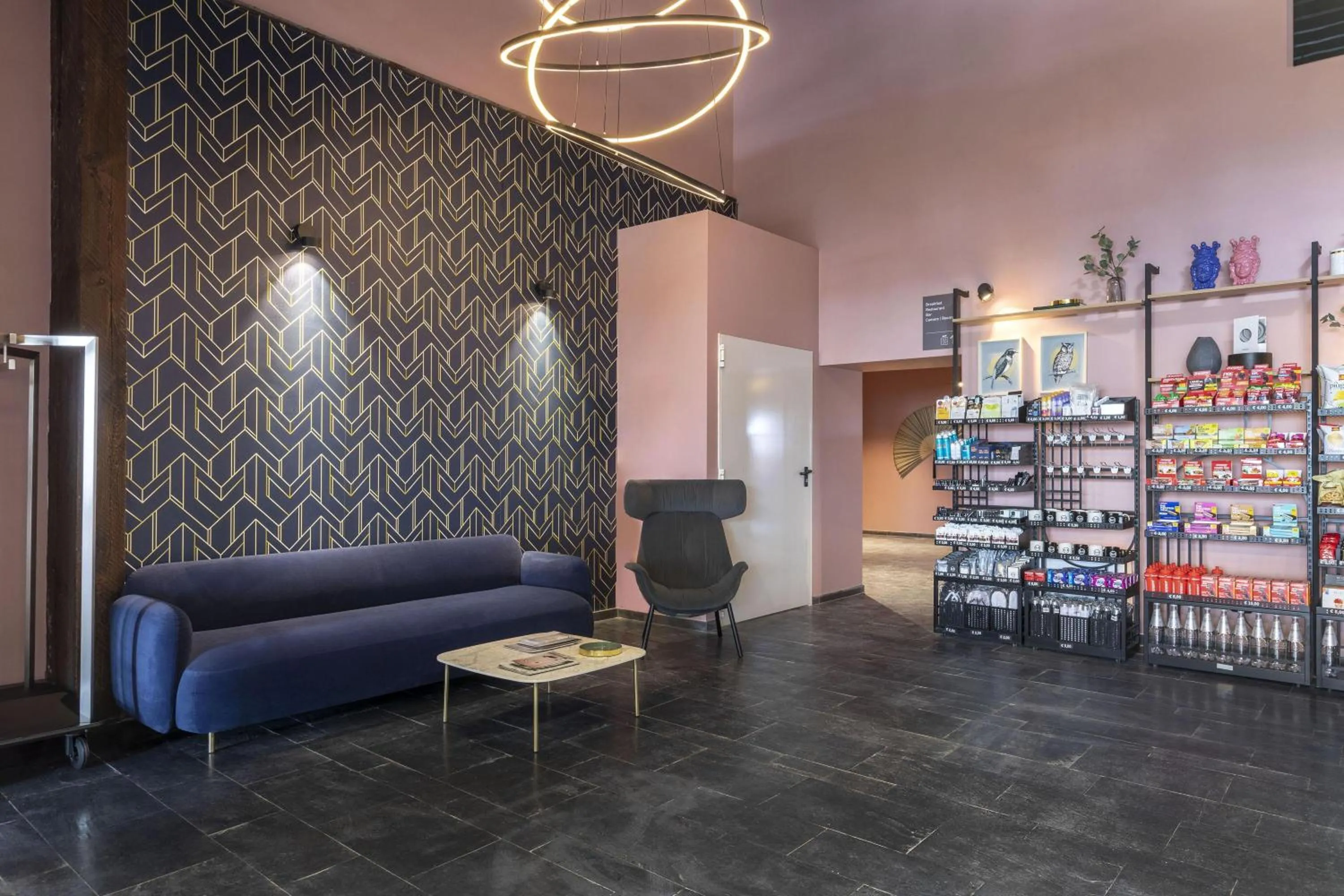 Lobby or reception in B&B Hotel Passo Tre Croci Cortina