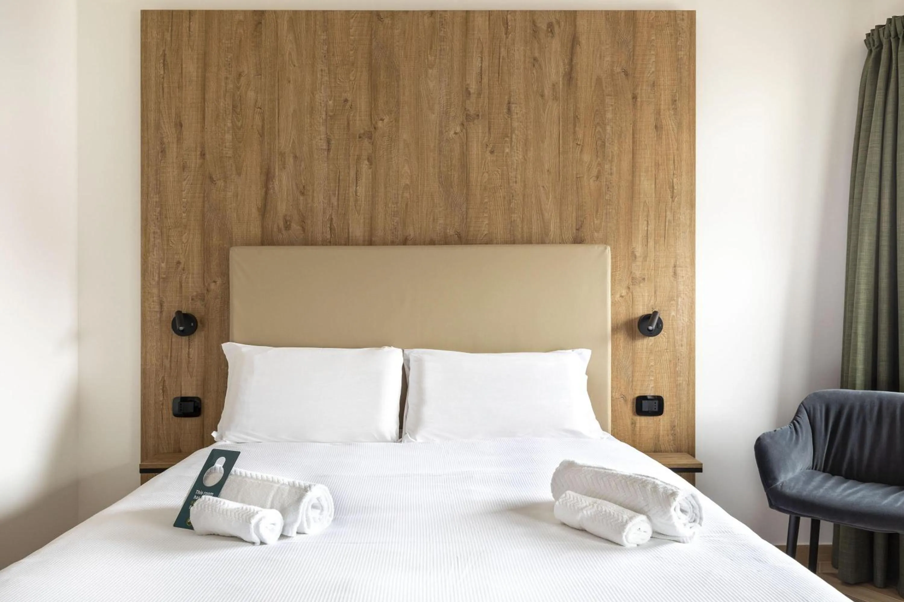 Photo of the whole room, Bed in B&B Hotel Passo Tre Croci Cortina