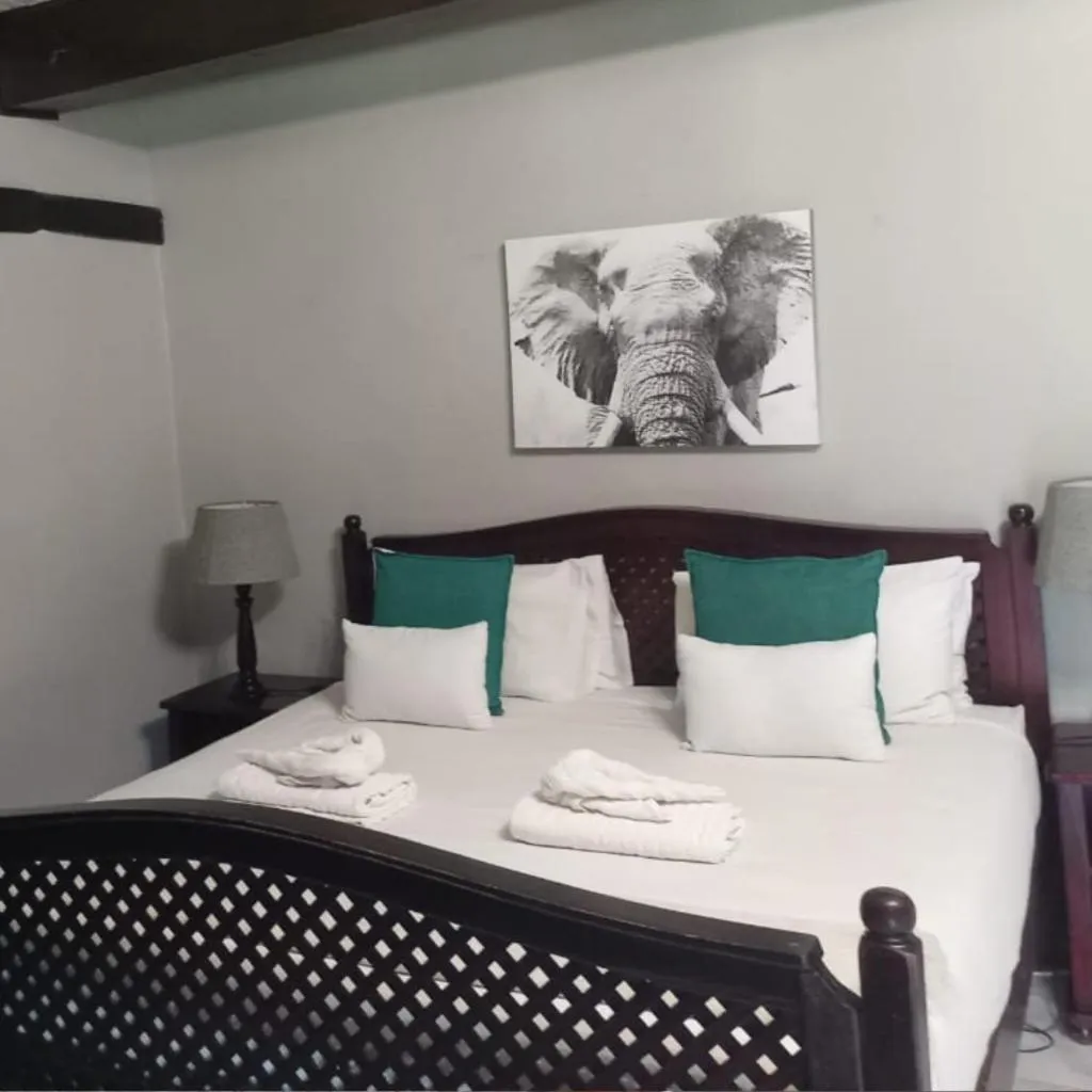 Bed in Glen Afric Country Lodge