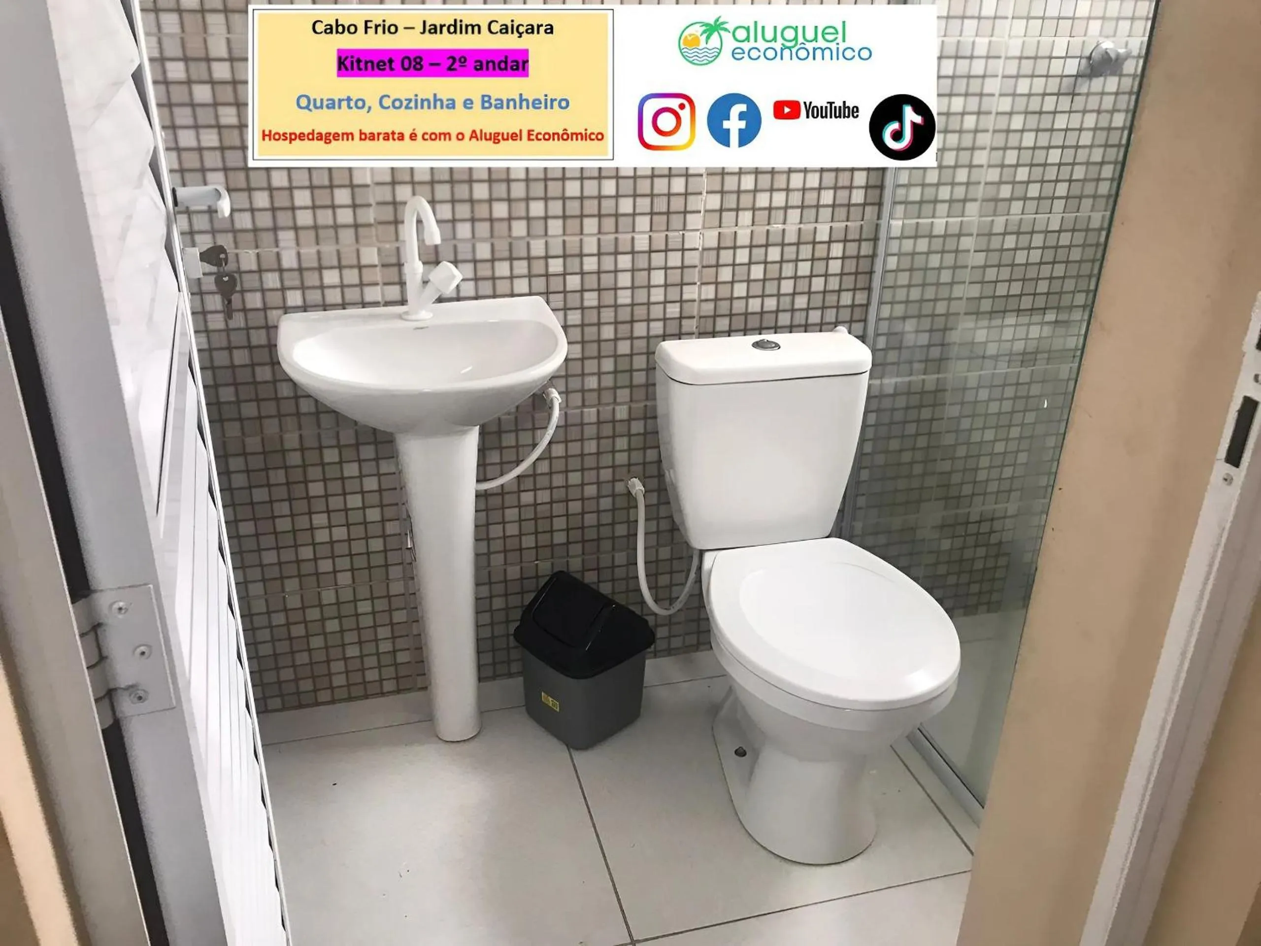 Toilet in Cabo Frio - Jardim Caiçara - Aluguel Econômico