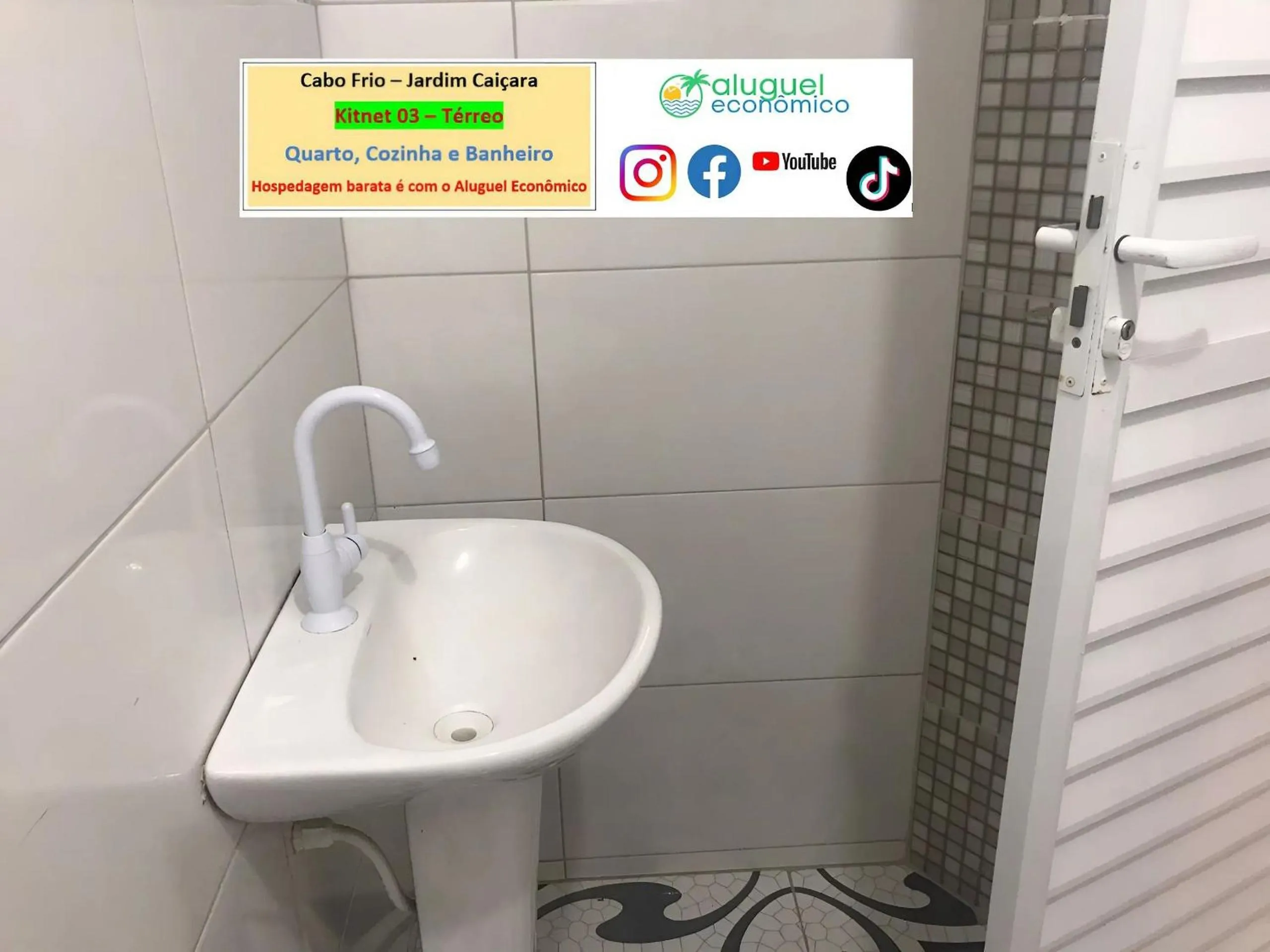 Toilet in Cabo Frio - Jardim Caiçara - Aluguel Econômico